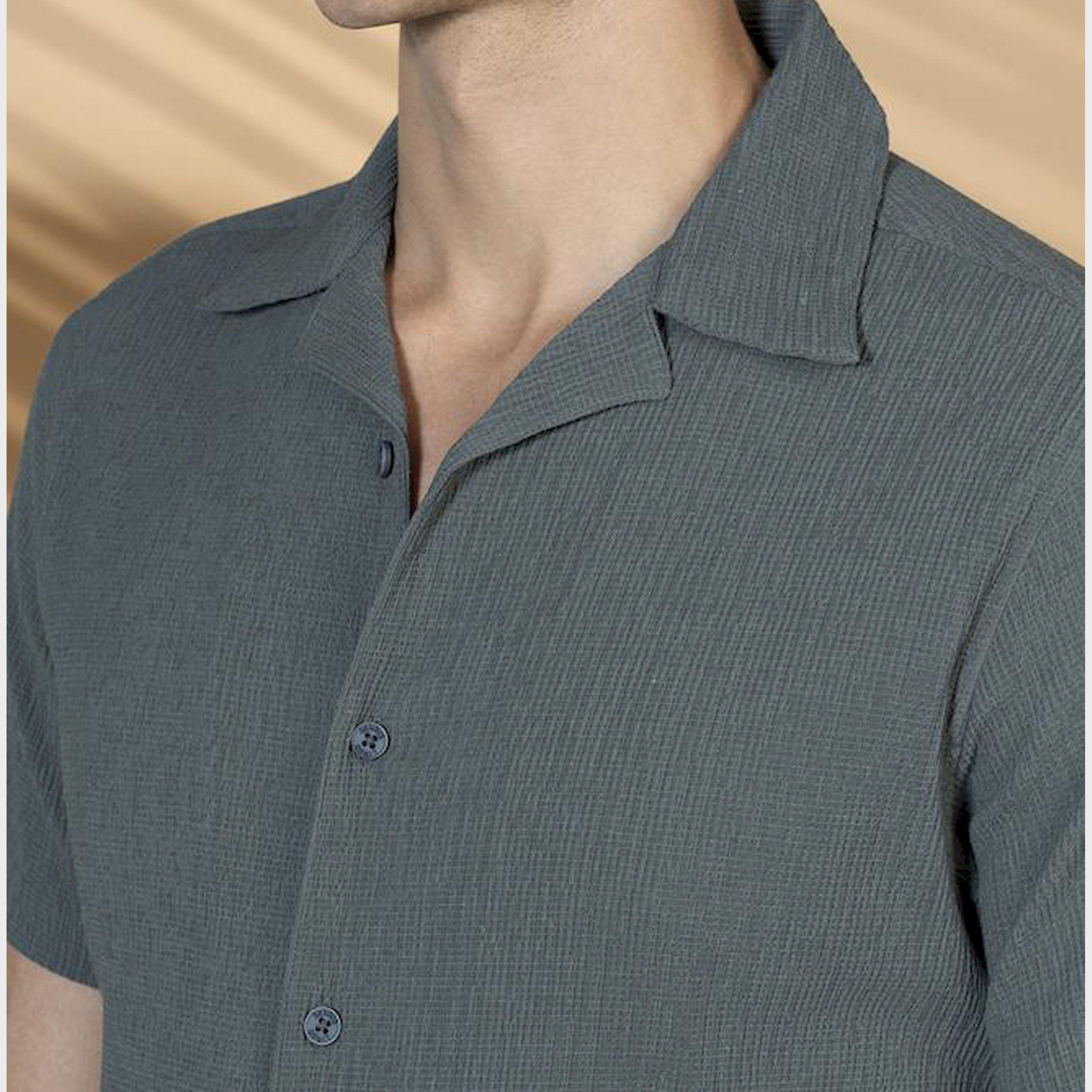 Dennis Lingo X Styli Solid Relaxed Fit Spread Collar Shirt-men-clothing-shirts-image-4