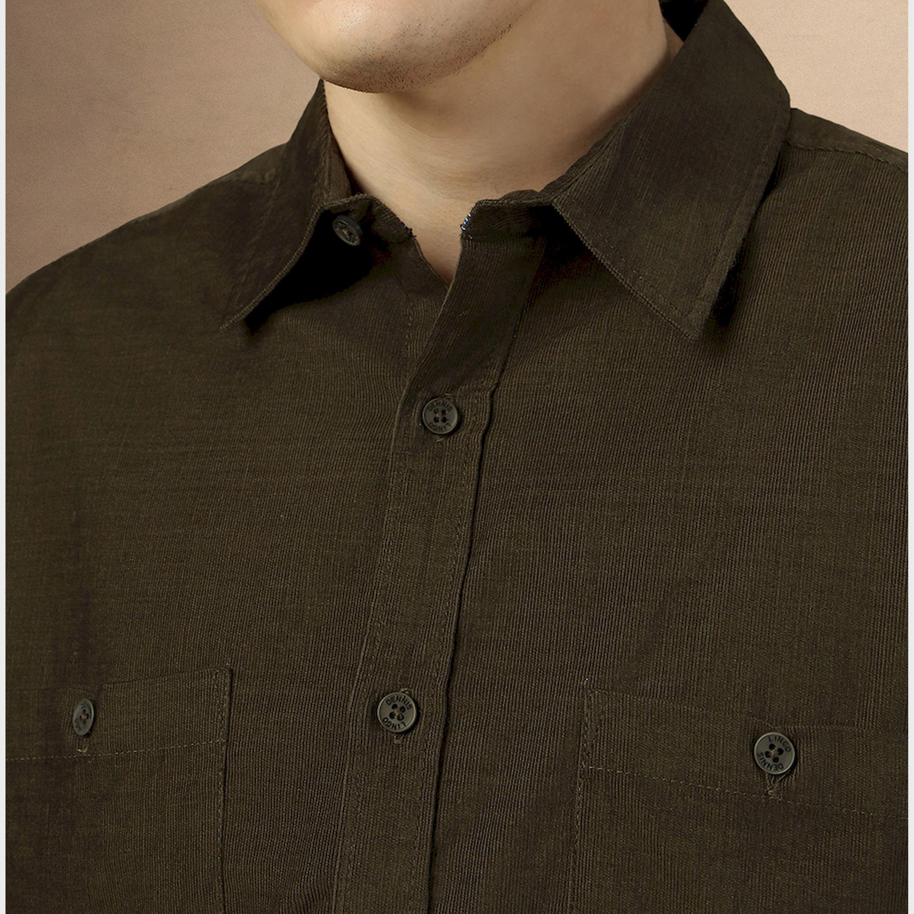 Dennis Lingo X Styli Solid Relaxed Fit Spread Collar Shirt With Pocket-men-clothing-shirts-image-4