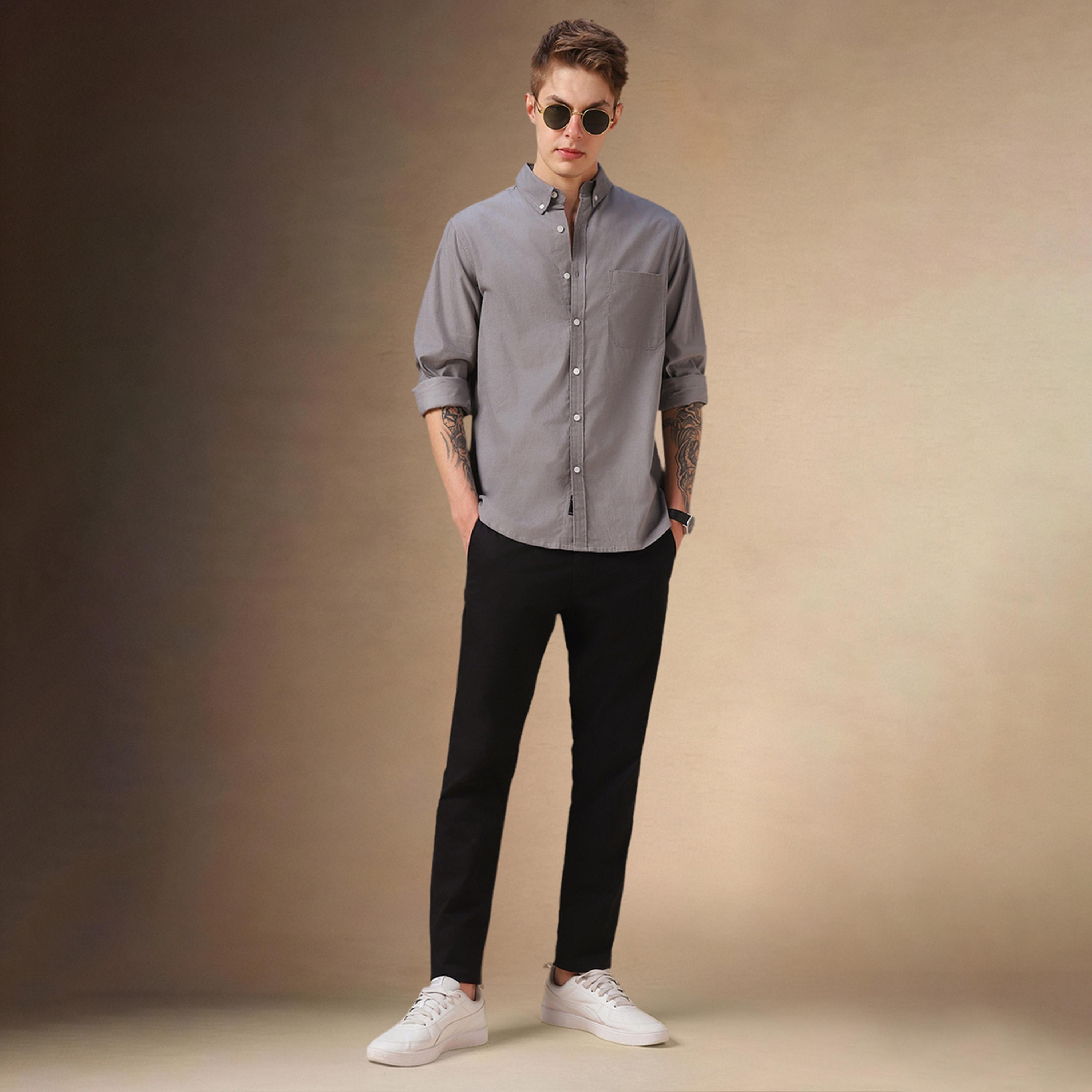 دينيس لينغو × ستايلي - قميص سادة بقصة مريحة بياقة واسعة مع جيب-men-clothing-shirts-image-5