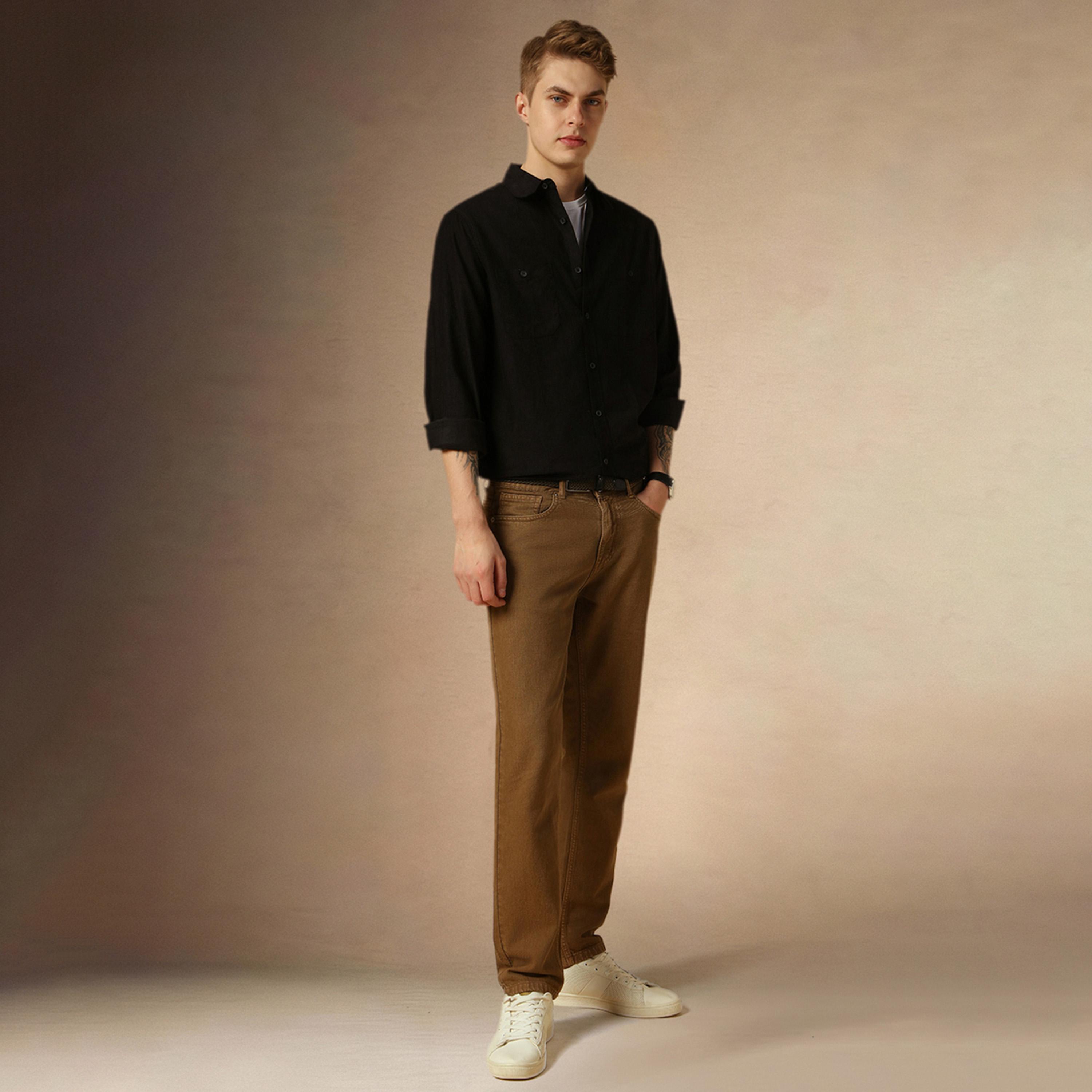 دينيس لينغو × ستايلي - قميص سادة بقصة مريحة بياقة واسعة-men-clothing-shirts-image-5