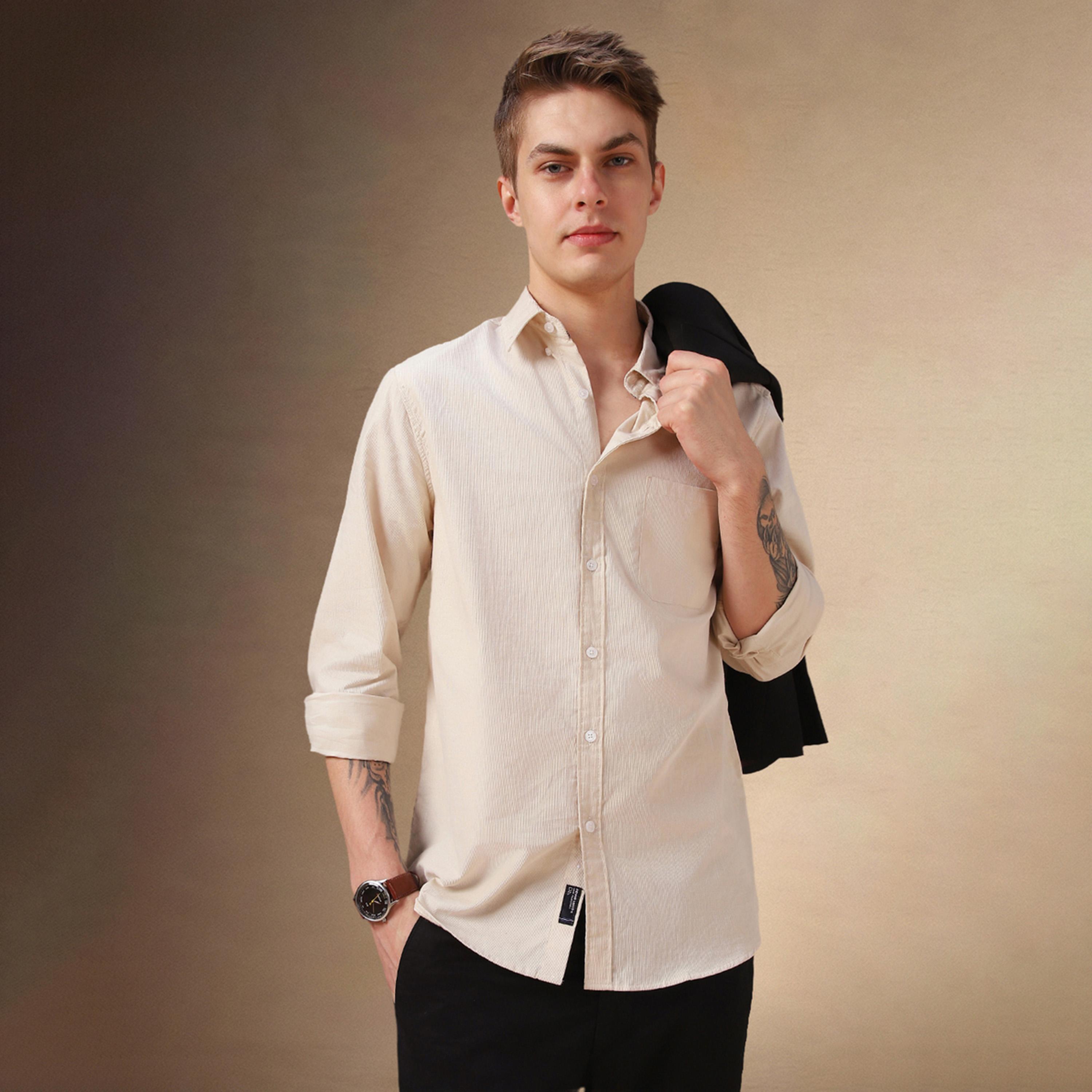 دينيس لينغو × ستايلي - قميص سادة بقصة مريحة بياقة واسعة-men-clothing-shirts-image-1
