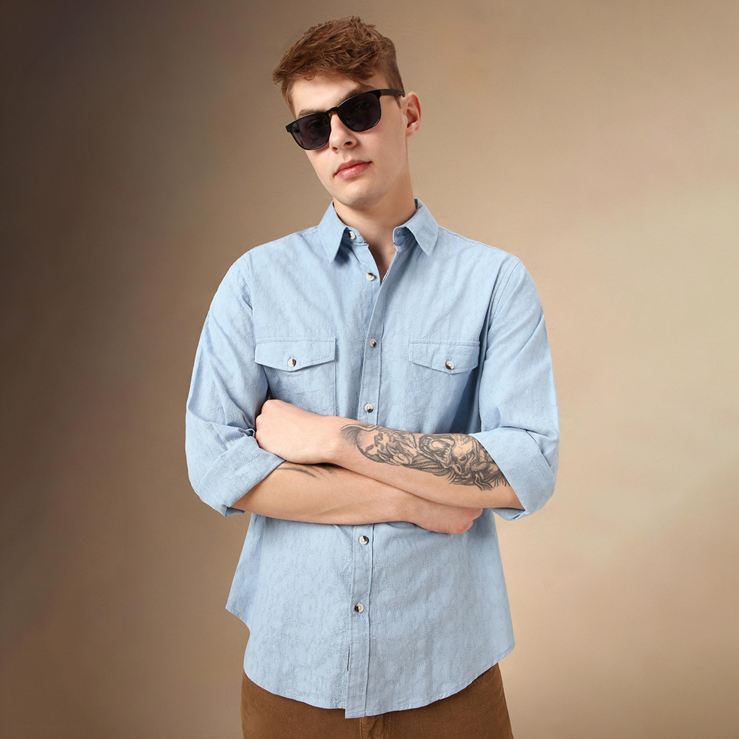 دينيس لينغو × ستايلي - قميص سادة بقصة مريحة بياقة واسعة-men-clothing-shirts-image-1