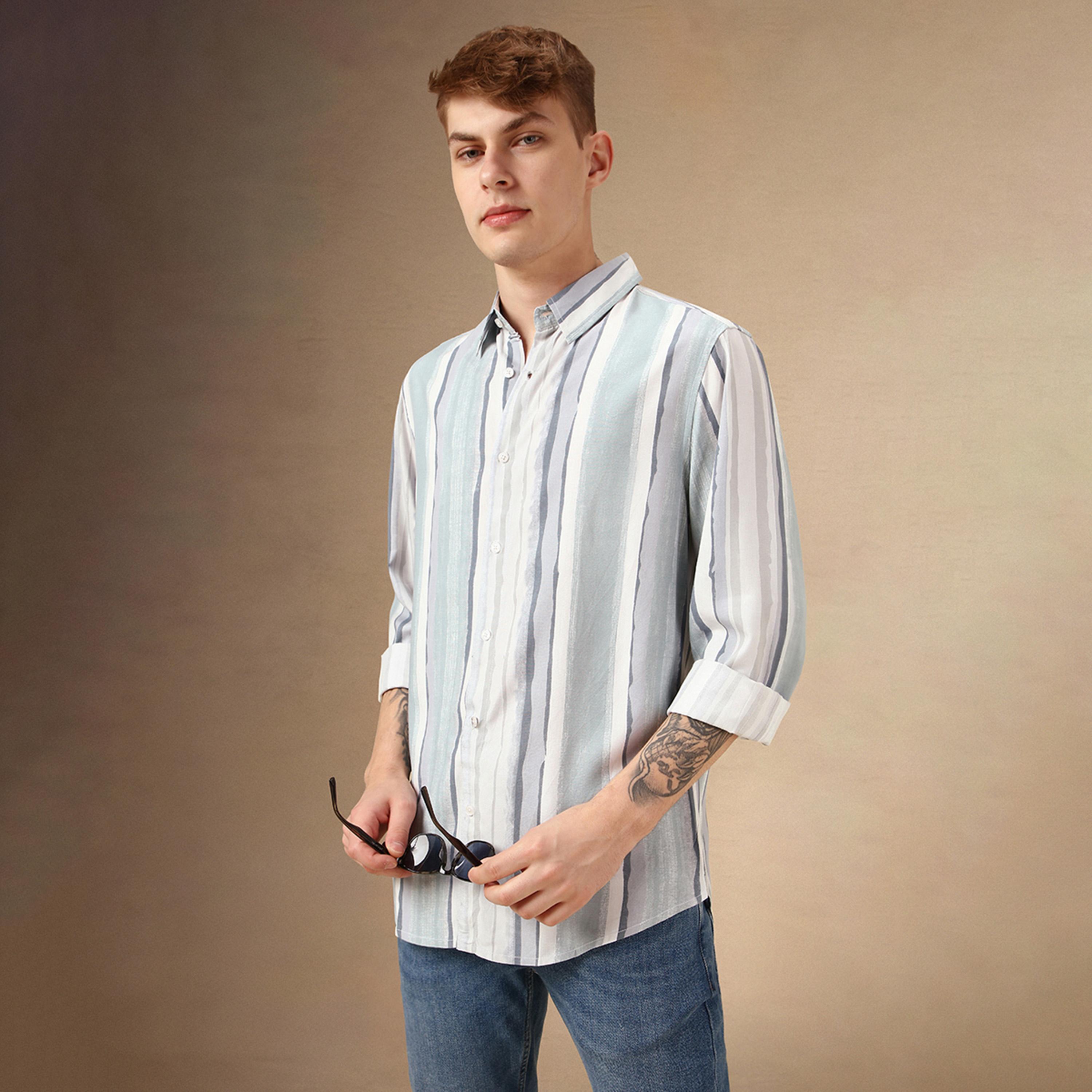 Dennis Lingo X Styli Striped Relaxed Fit Spread Collar Curved Hem Shirt-men-clothing-shirts-image-1