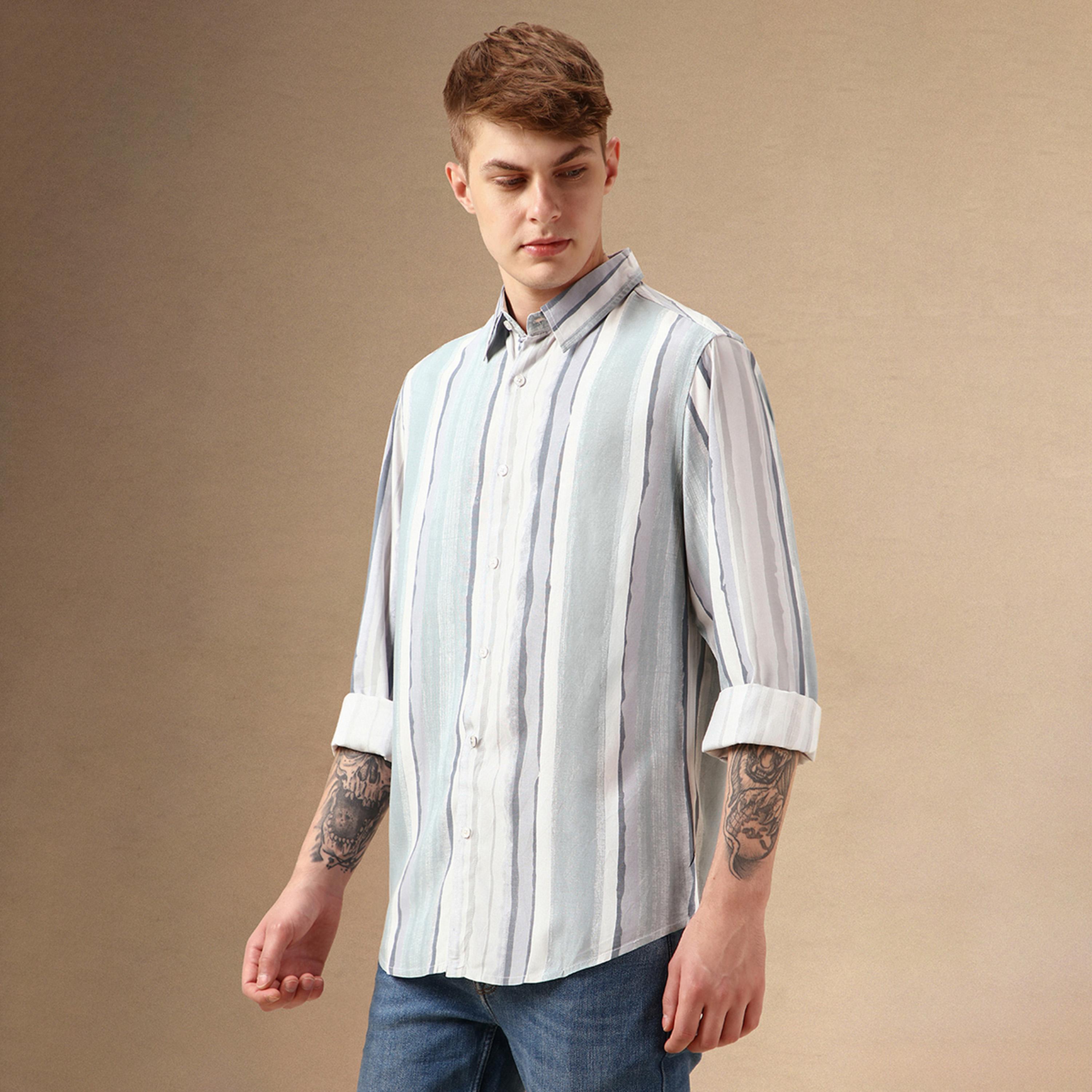 Dennis Lingo X Styli Striped Relaxed Fit Spread Collar Curved Hem Shirt-men-clothing-shirts-image-2