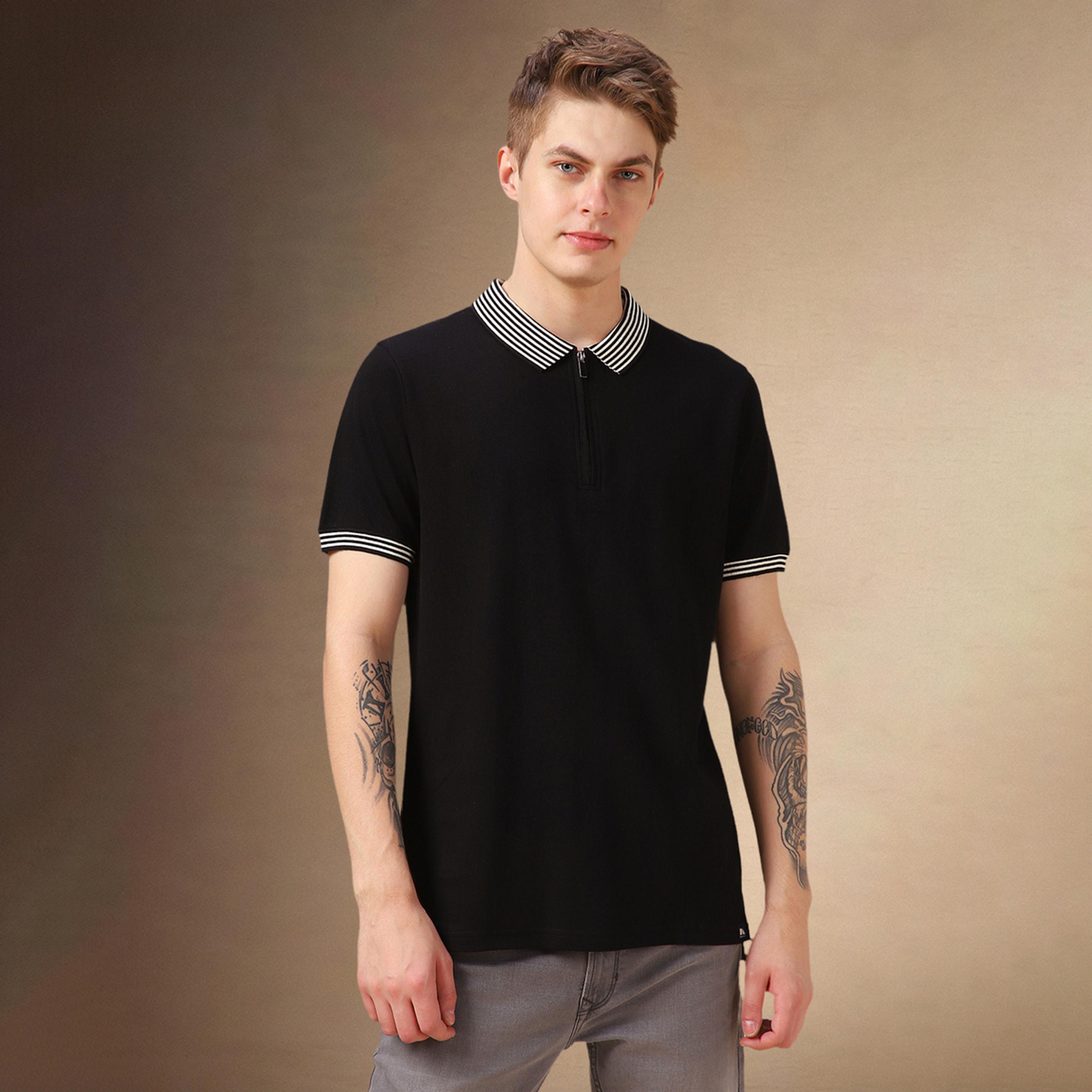 دينيس لينغو × ستايلي - تي شيرت بولو بقصّة عادية مع تفاصيل سحاب-men-clothing-tshirtsandpolos-tshirts-image-6