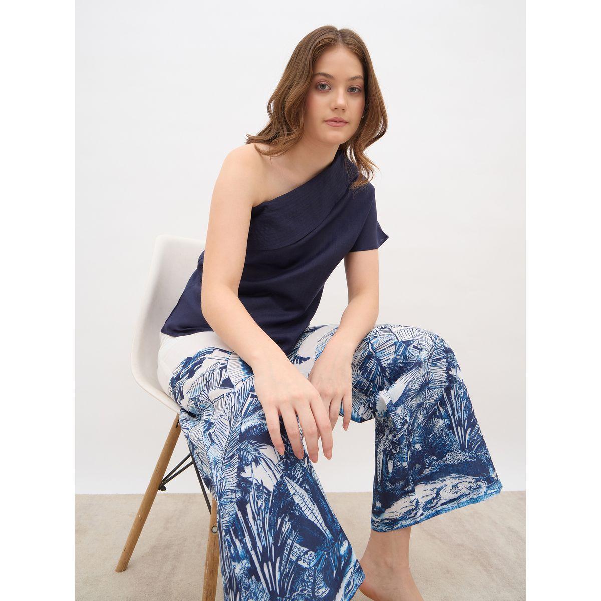 طقم منسق من بنطال بأرجل واسعة وبلوزة سادة-women-clothing-coordsets-image-6