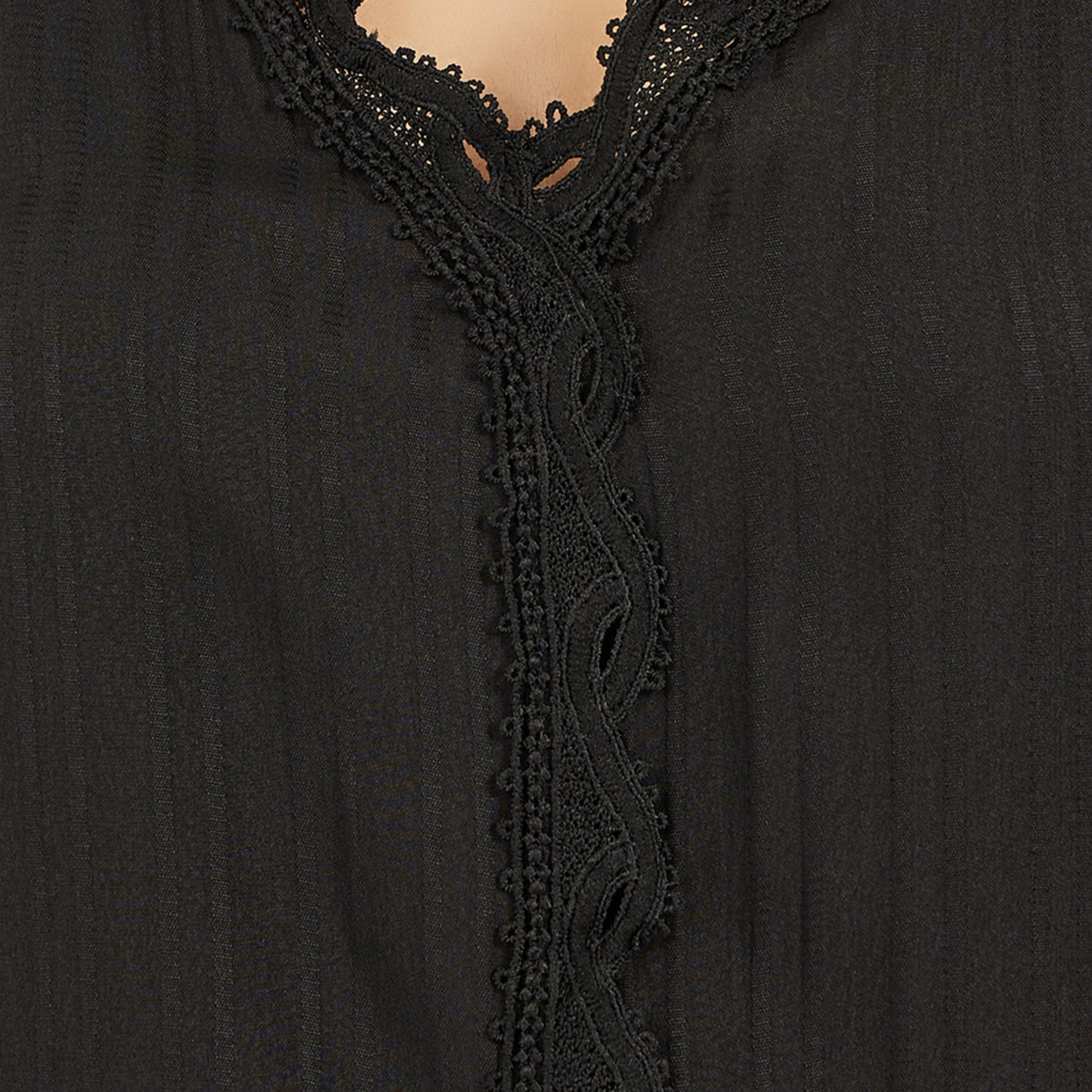 Styli Black Solid V-Neck Lace Top-women-clothing-shirtsandblouses-blouses-image-4