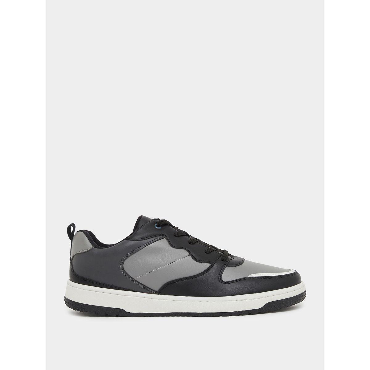 حذاء سنيكرز بنمط كتل الالوان ورباط غلق-men-shoes-sneakers-image-1