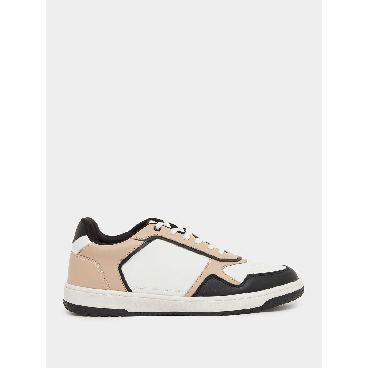 حذاء سنيكرز بنمط كتل الالوان ورباط غلق-men-shoes-sneakers-image-1