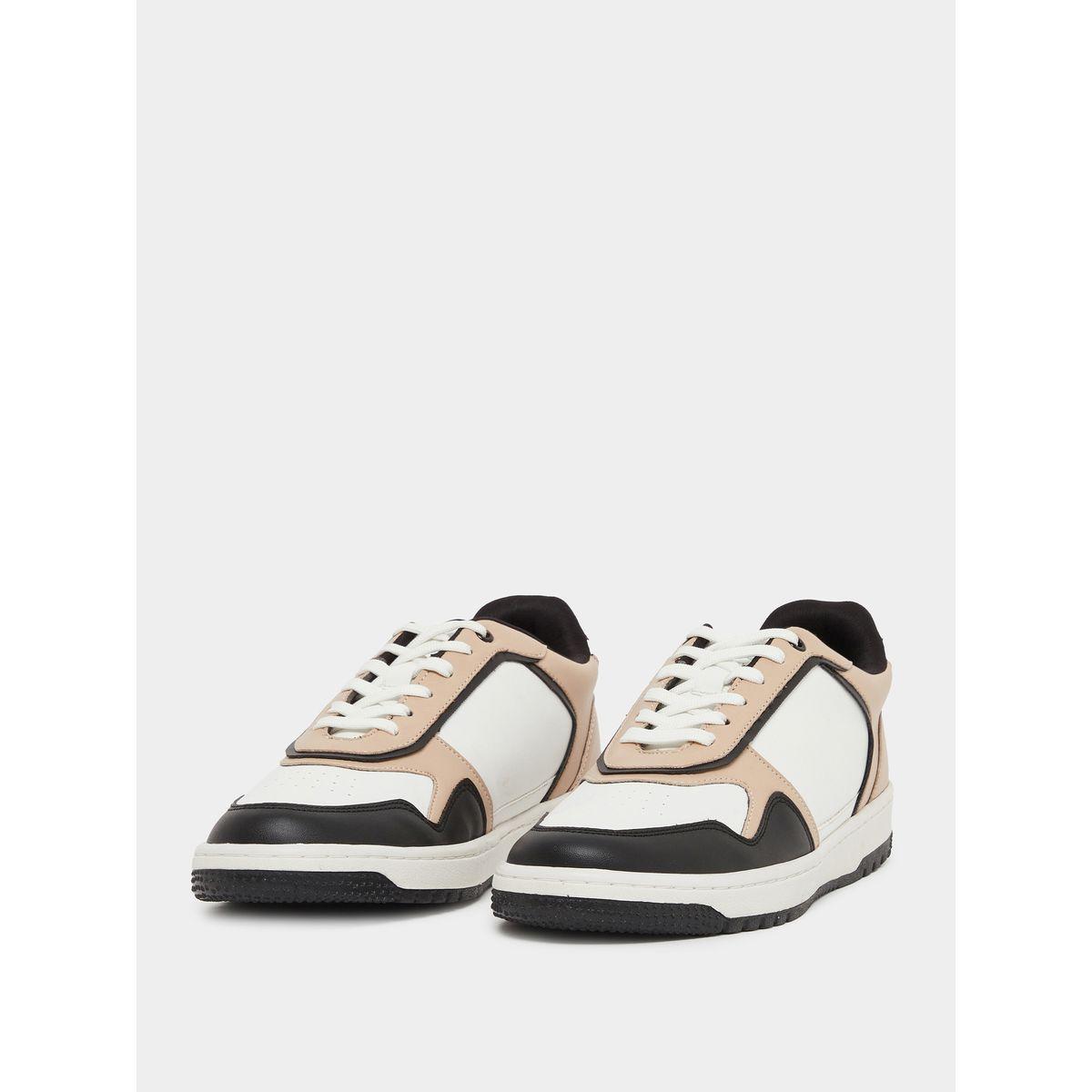 حذاء سنيكرز بنمط كتل الالوان ورباط غلق-men-shoes-sneakers-image-2
