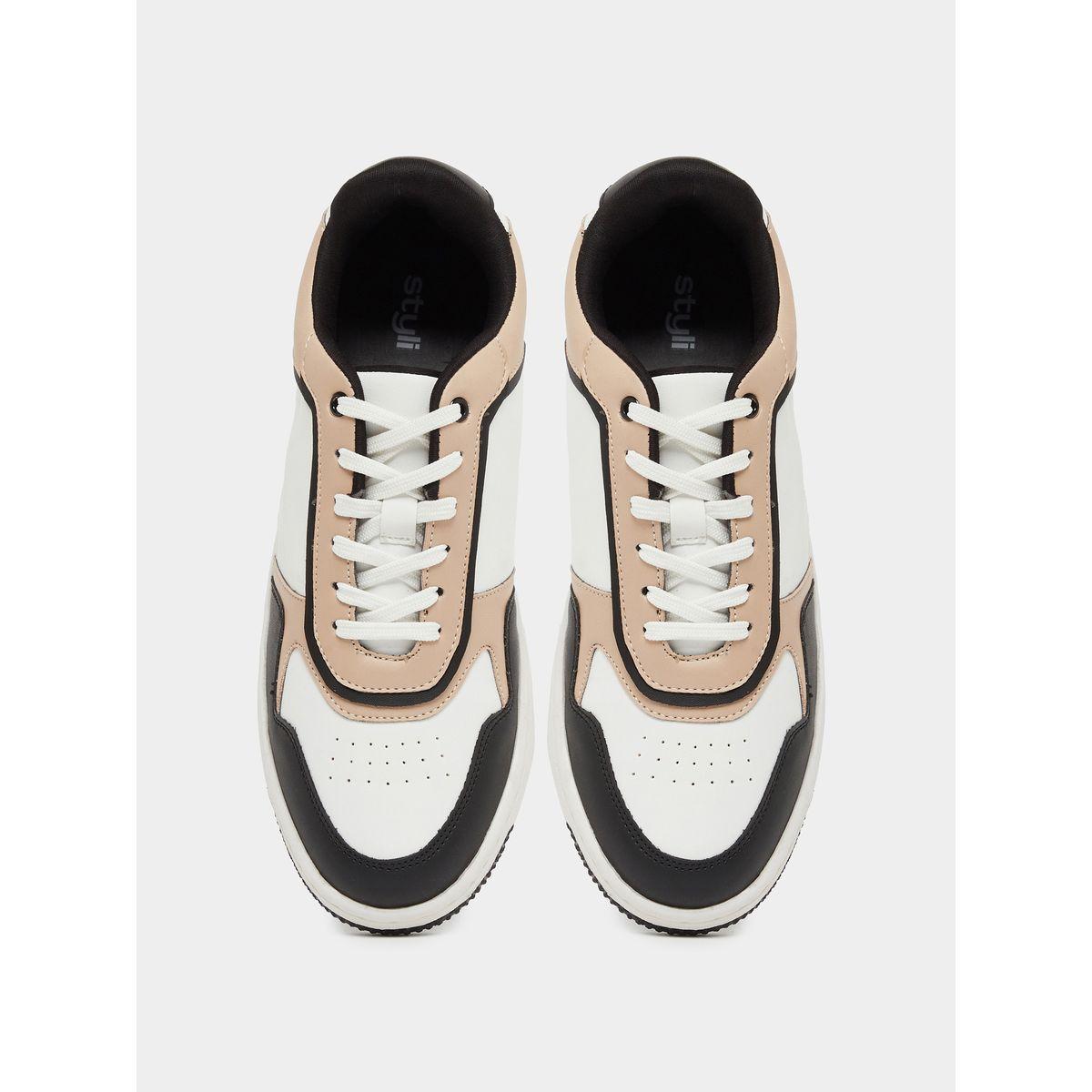 حذاء سنيكرز بنمط كتل الالوان ورباط غلق-men-shoes-sneakers-image-5