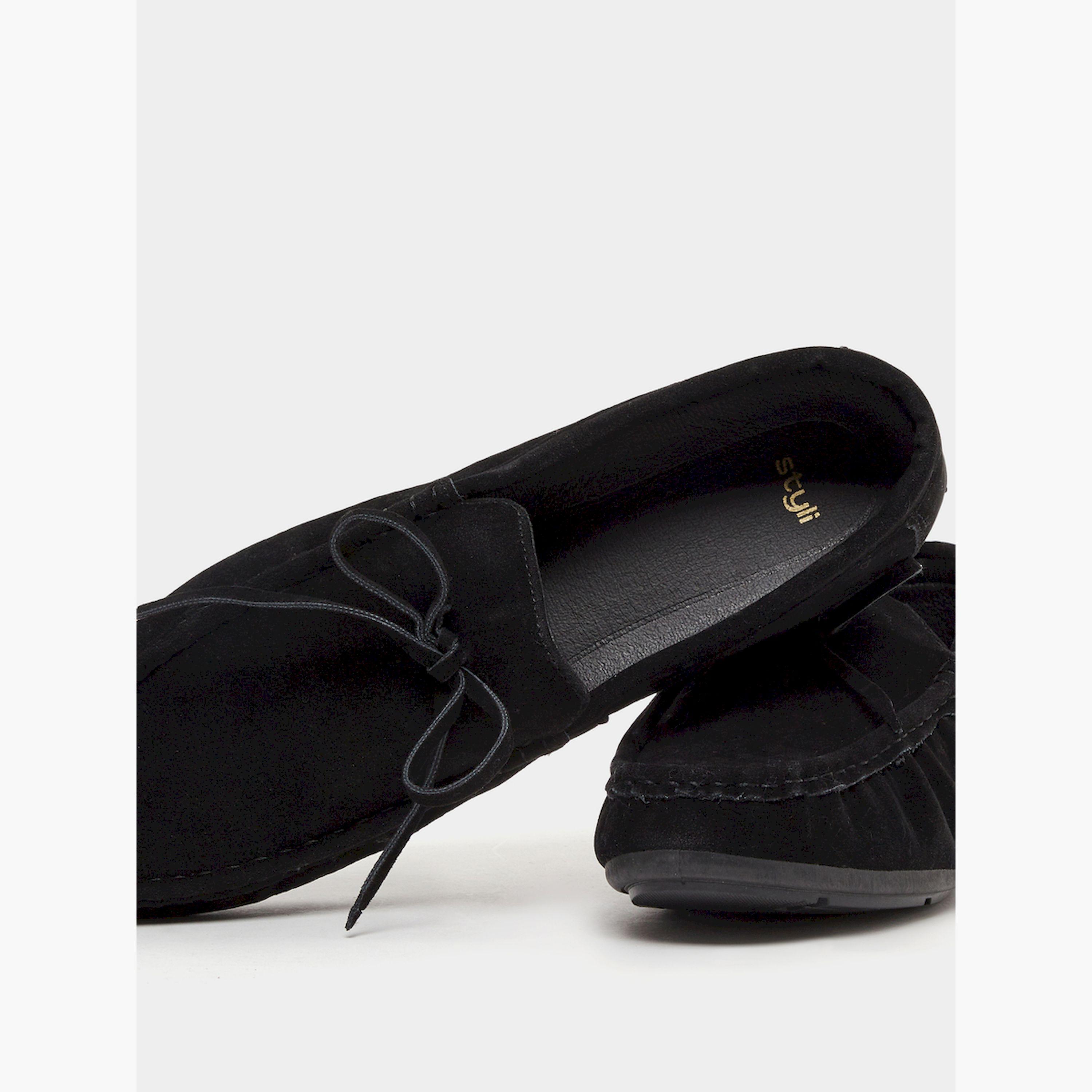 ستايلي -  حذاء سهل الارتداء بنقشة فيونكة-men-shoes-loafersandmoccasins-image-3