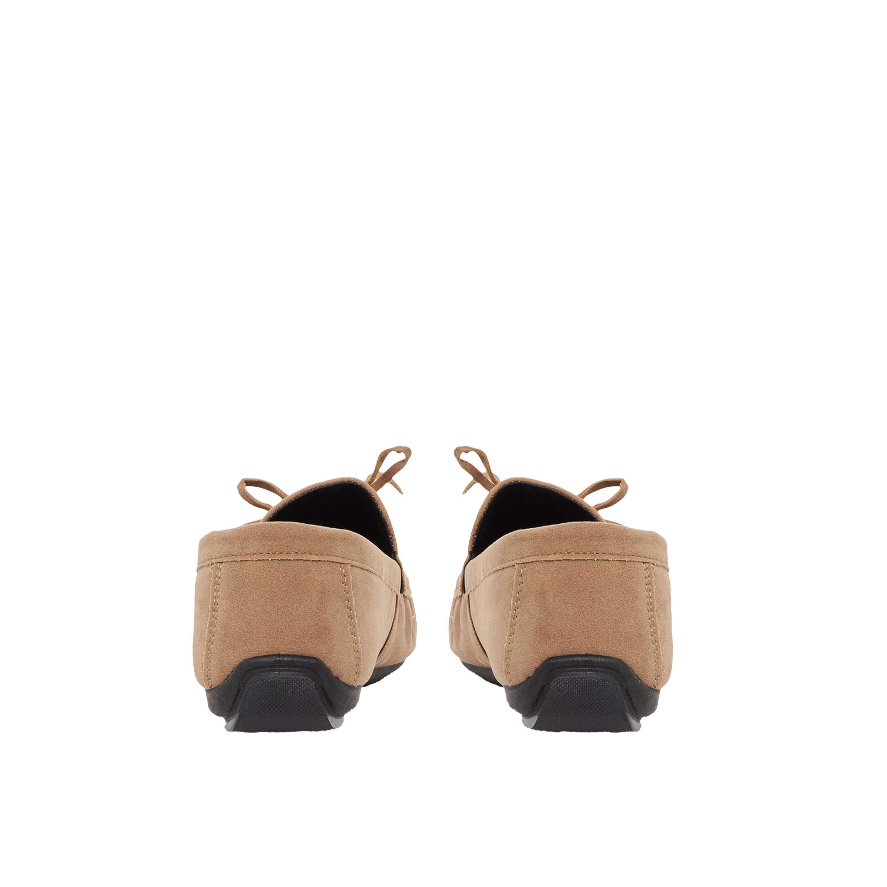 ستايلي -  حذاء سهل الارتداء بنقشة فيونكة-men-shoes-loafersandmoccasins-image-4