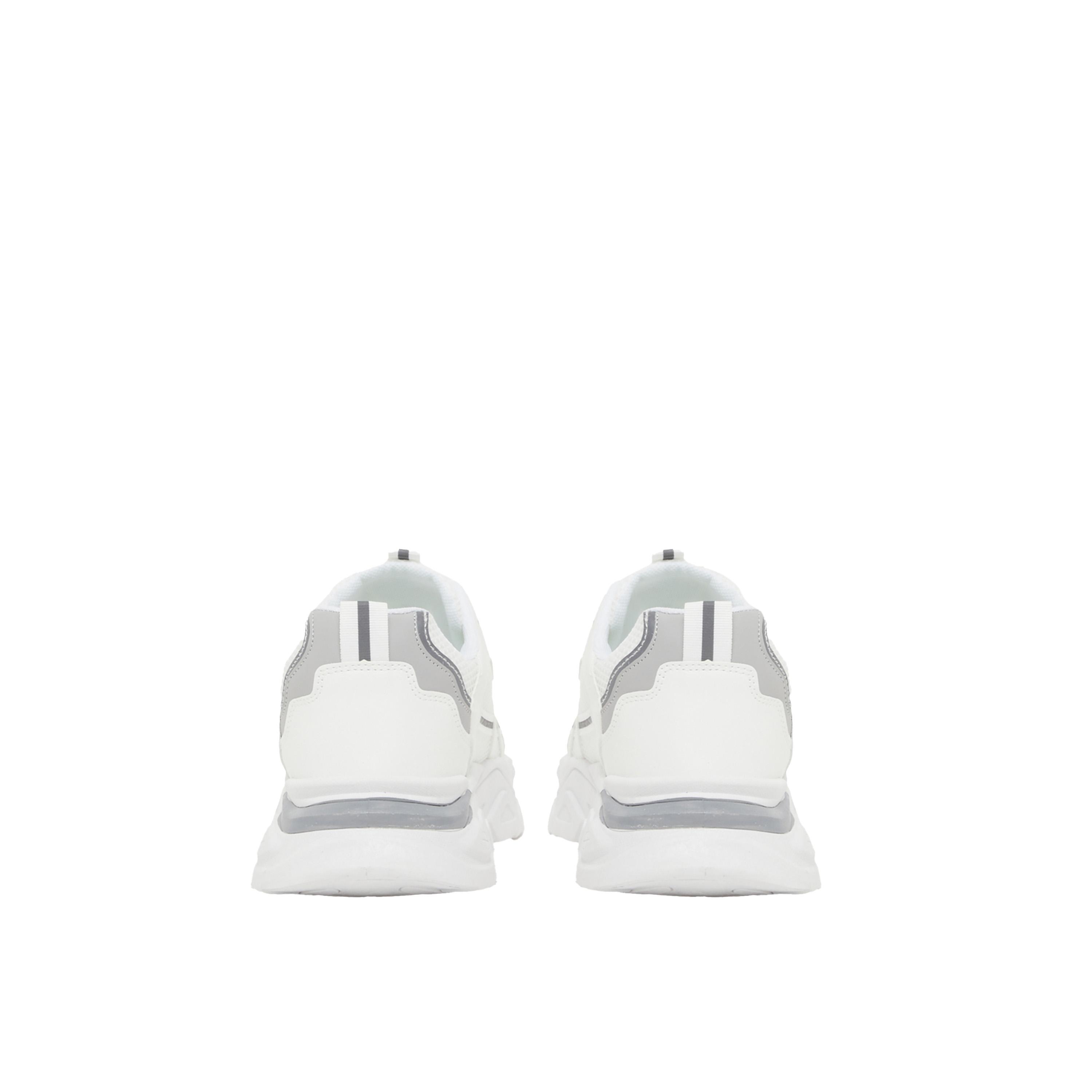 ستايلي - حذاء رياضي نويل بنعل سميك وألوان متباينة ورباط-men-shoes-sneakers-image-4