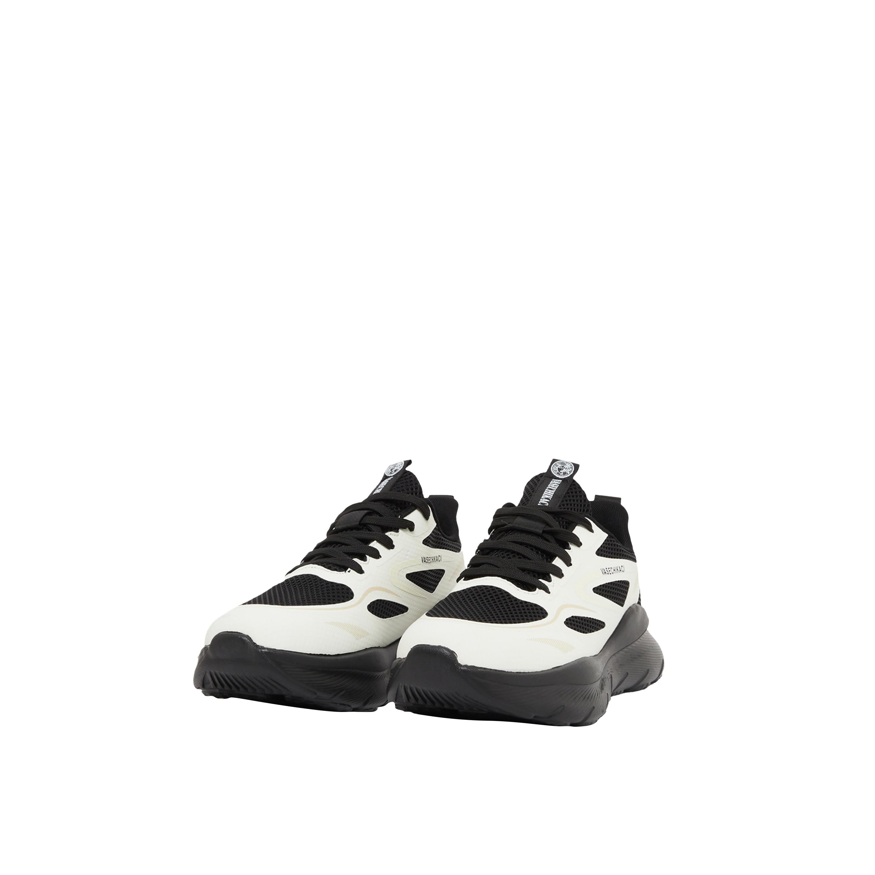 ستايلي - حذاء رياضي نويل بنعل سميك وألوان متباينة ورباط-men-shoes-sneakers-image-2