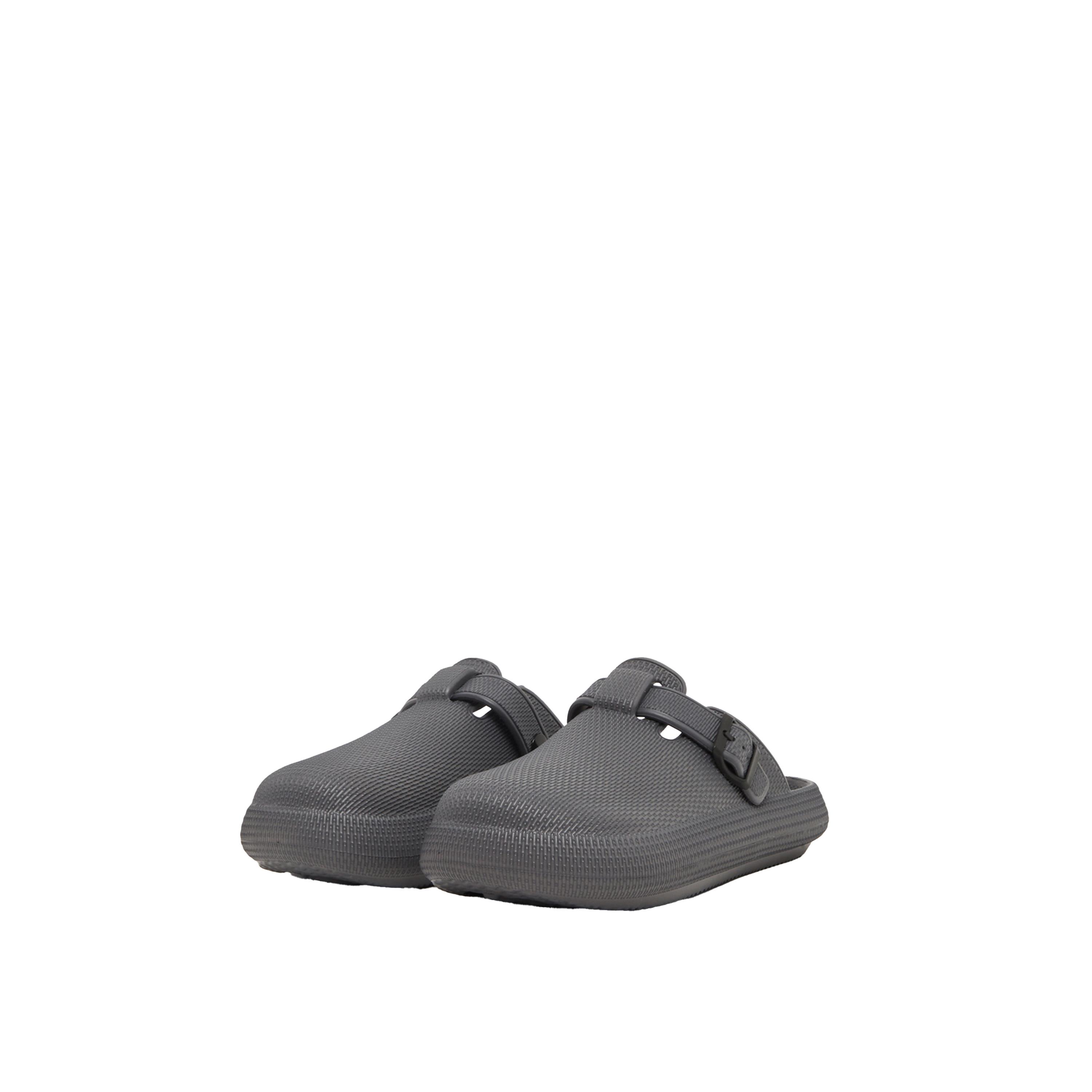 ستايلي -  صندل سهل الارتداء مزين بإبزيم-men-shoes-sandals-image-2