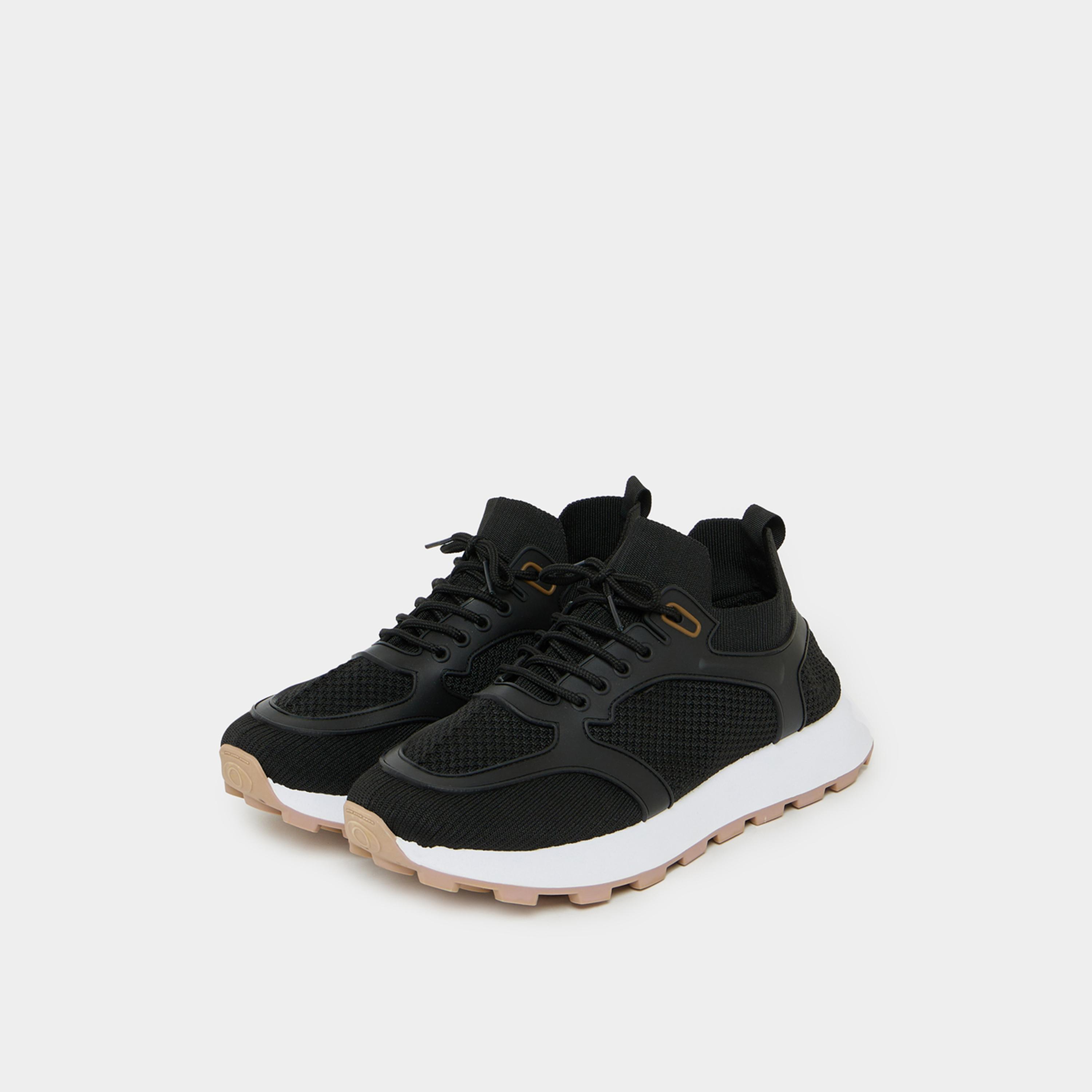 ستايلي - حذاء رياضي منخفض الكاحل برباط ونعل سميك-men-shoes-sneakers-image-2