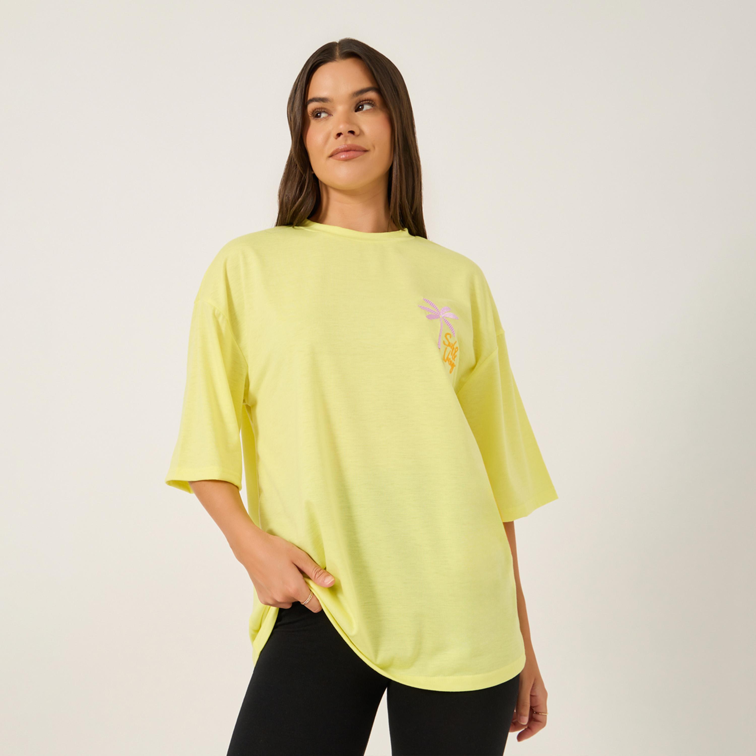ستايلي - تي شيرت مطرز كبير الحجم بأكمام قصيرة-women-clothing-tshirts-image-3