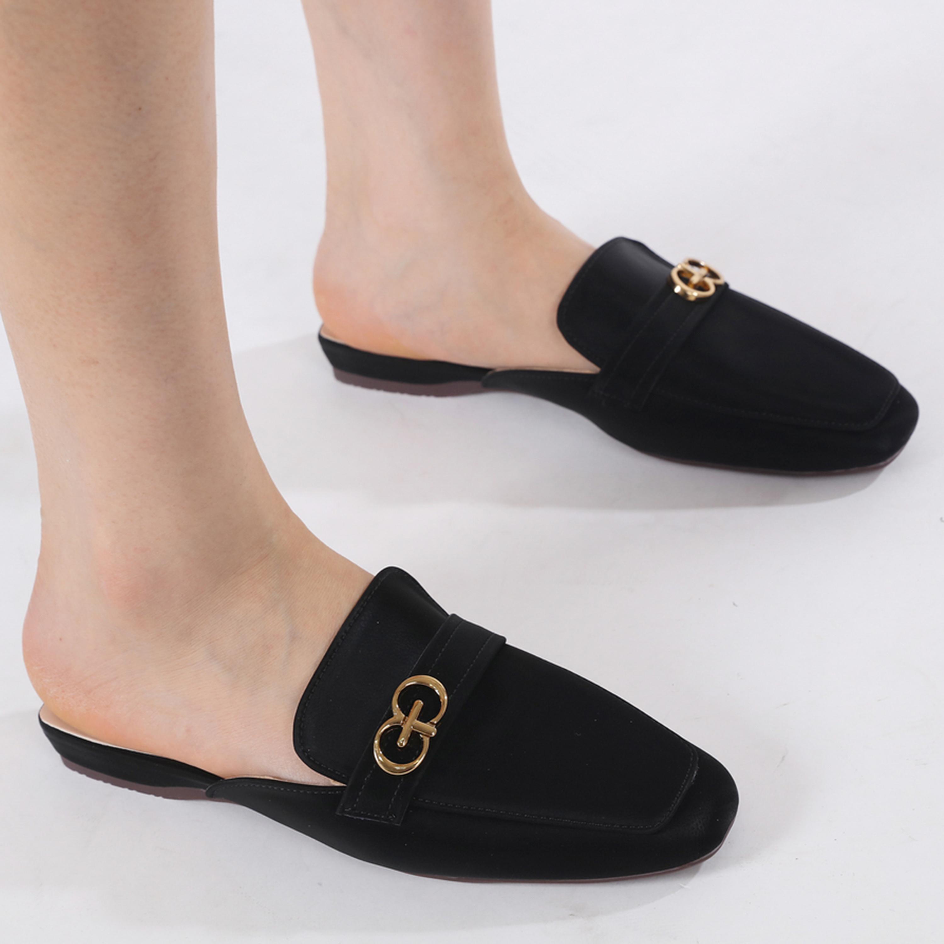 سنيك أبيك × ستايلي - حذاء سهل الارتداء بطرف معدني ومقدمة مربعة-women-shoes-sandals-flats-image-3