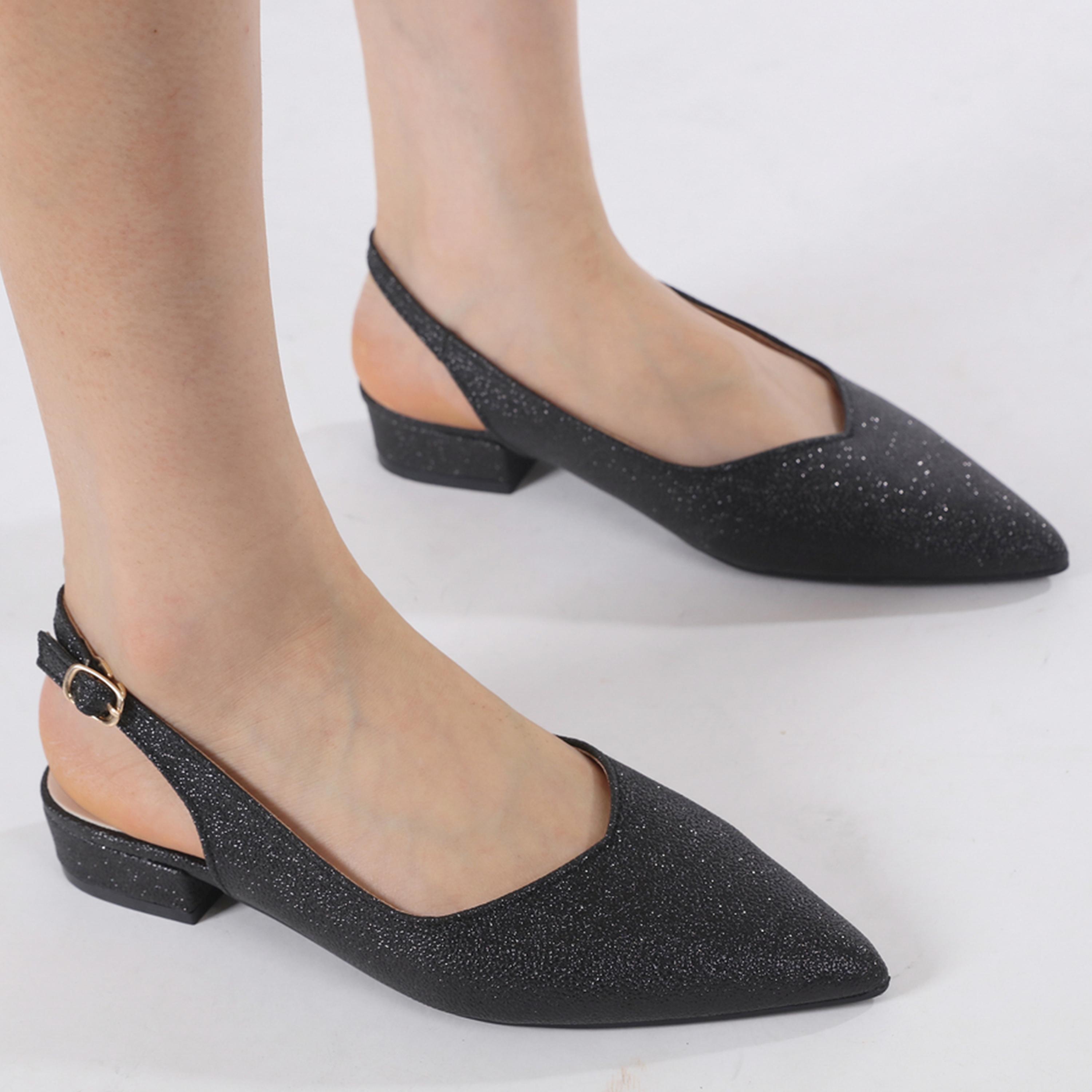 سنيك أبيك × ستايلي - حذاء لامع بكعب عريض ومقدمة مدببة-women-shoes-heels-image-2