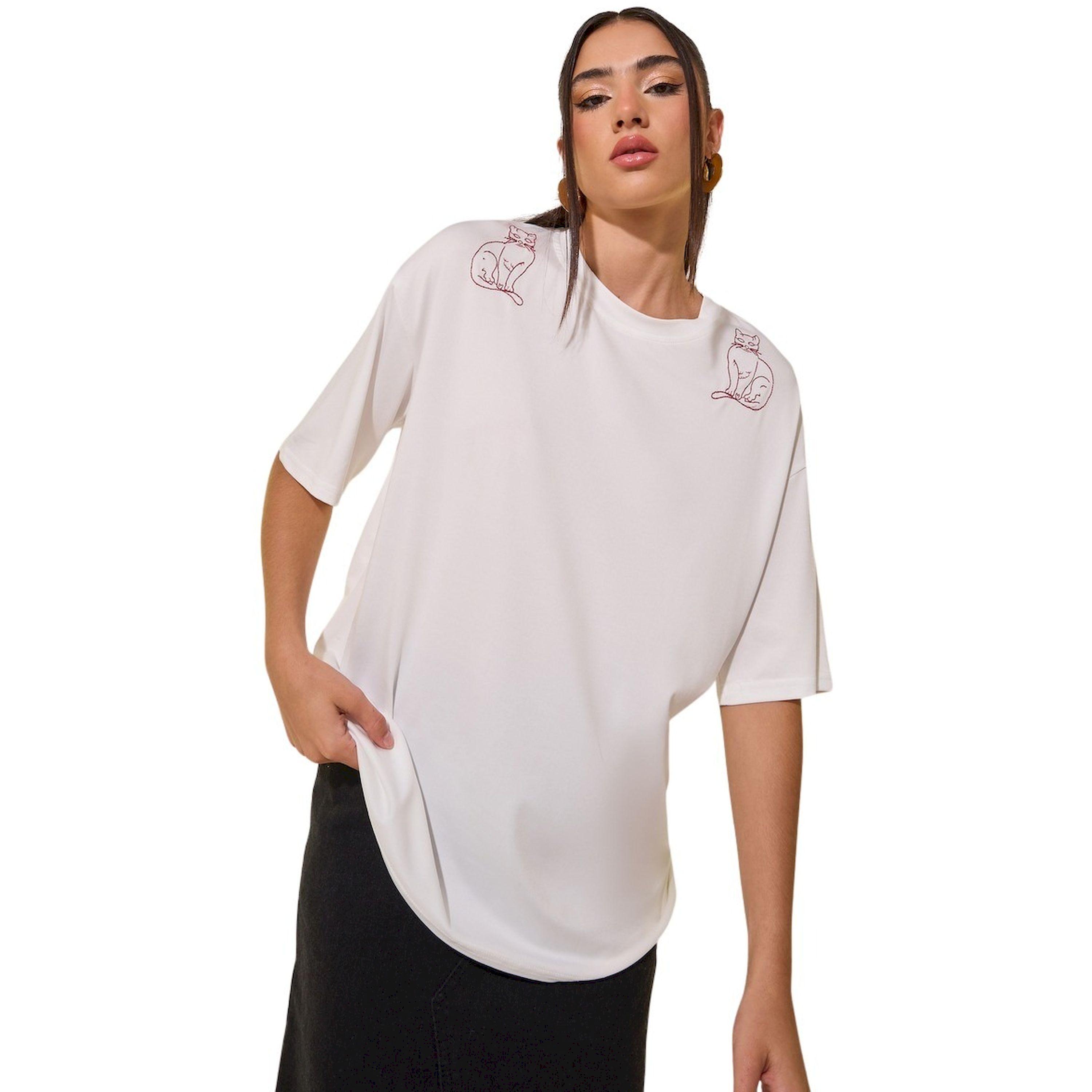 Styli Embroidered Detail Round Neck Oversized T-Shirt-women-clothing-tshirts-image-3