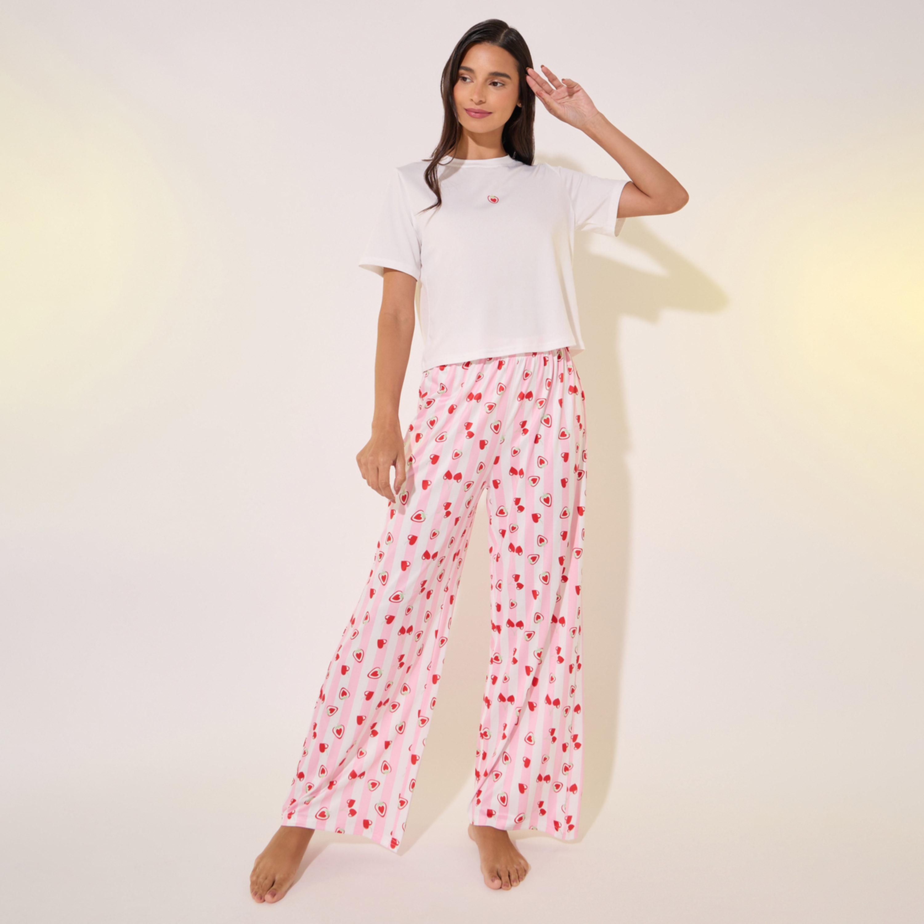 Styli Heart Print Regular Fit Tee And Pants-women-clothing-nightwear-pyjamas-longsets-image-1