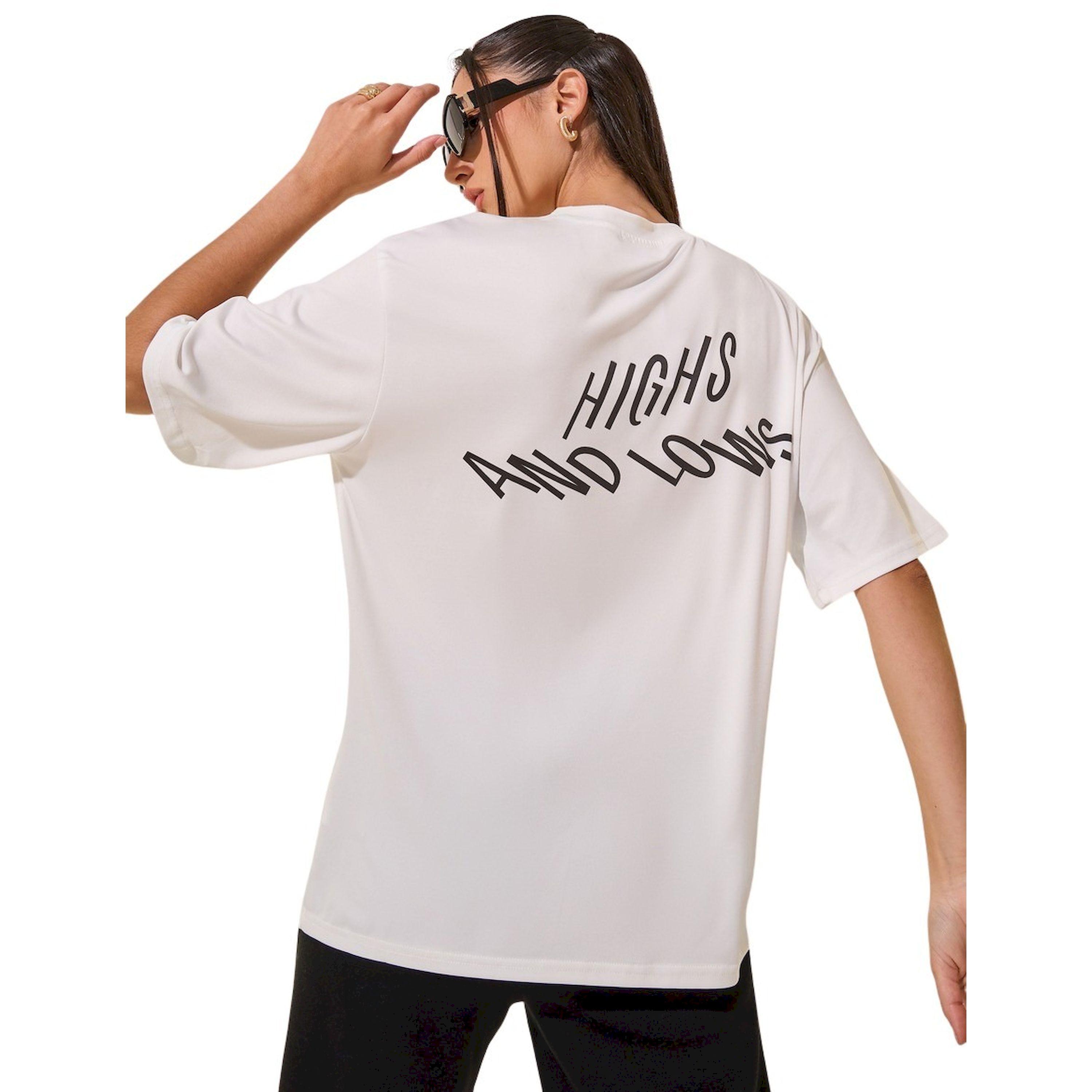 ستايلي -  تي شيرت بطباعة شعار بأكمام قصيرة ومقاس كبير-women-clothing-tshirts-image-2