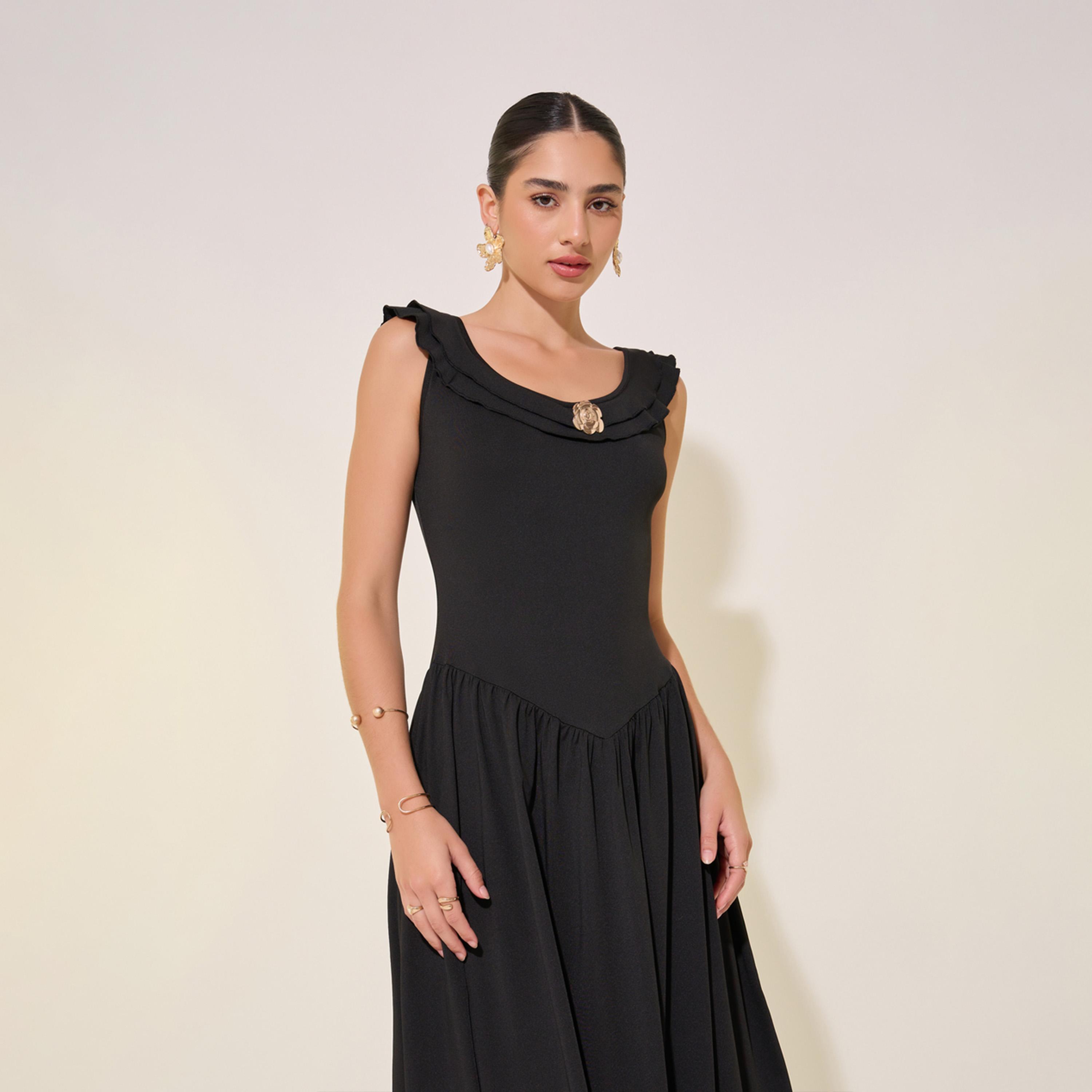 ستايلي - فستان سادة متوسط الطول بدون أكمام بتفاصيل مجمعة-women-clothing-dresses-image-3