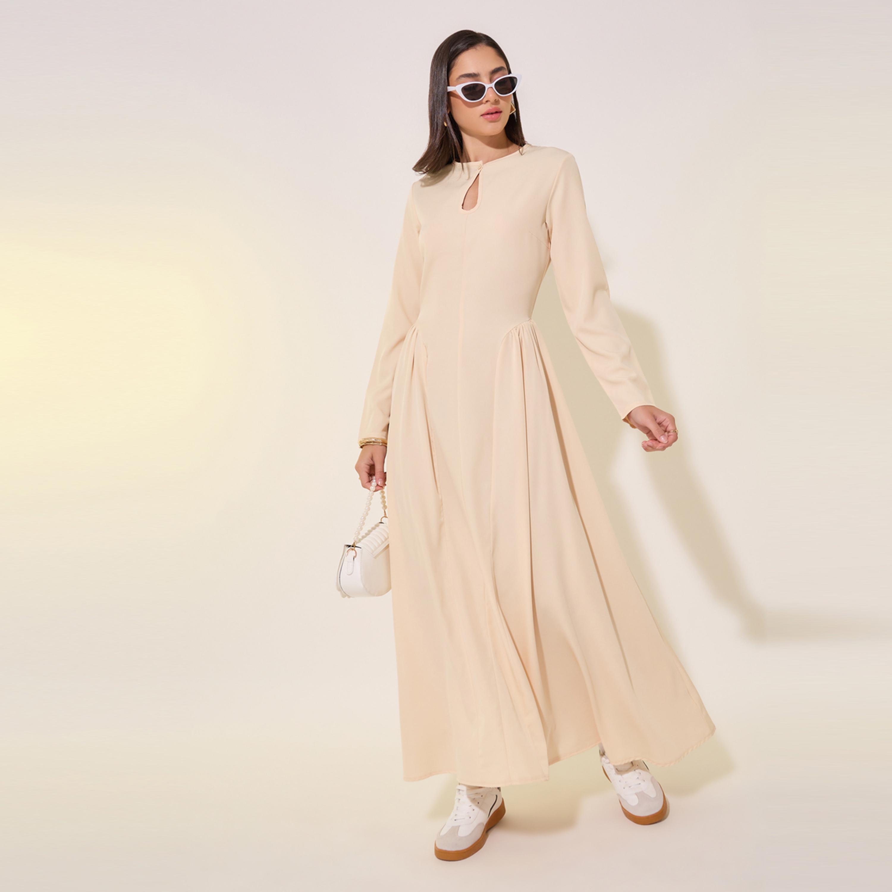 فستان طويل وسادة بتفاصيل كسرات مع شق جانبي-women-clothing-dresses-image-1