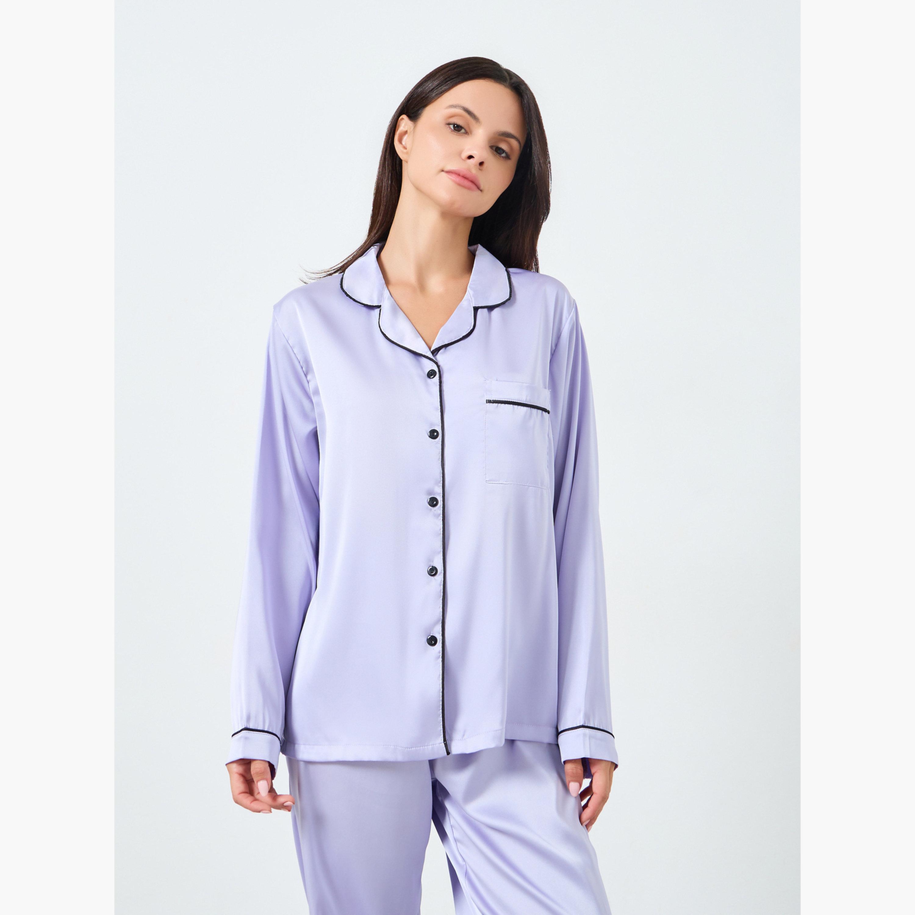 طقم بيجاما من بنطال وبلوزة بجيب وتفاصيل مُبطنة من الساتان المطفي-women-clothing-nightwear-pyjamas-longsets-image-2