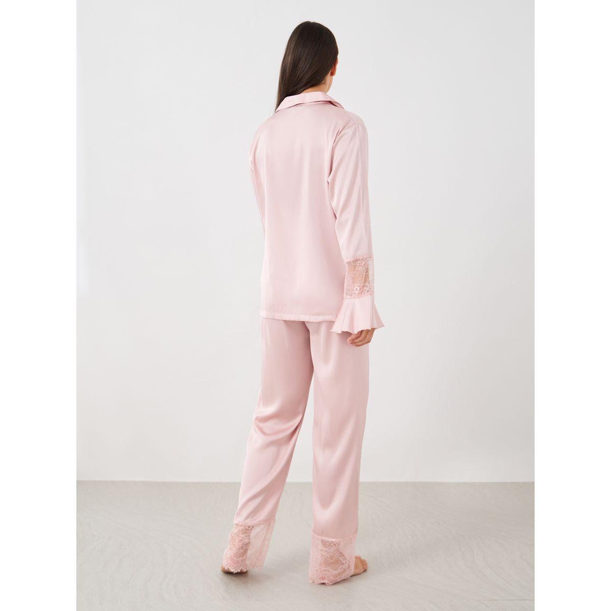 طقم بيجاما من بنطال وبلوزة ساتان بتفاصيل دانتيل-women-clothing-nightwear-pyjamas-longsets-image-5
