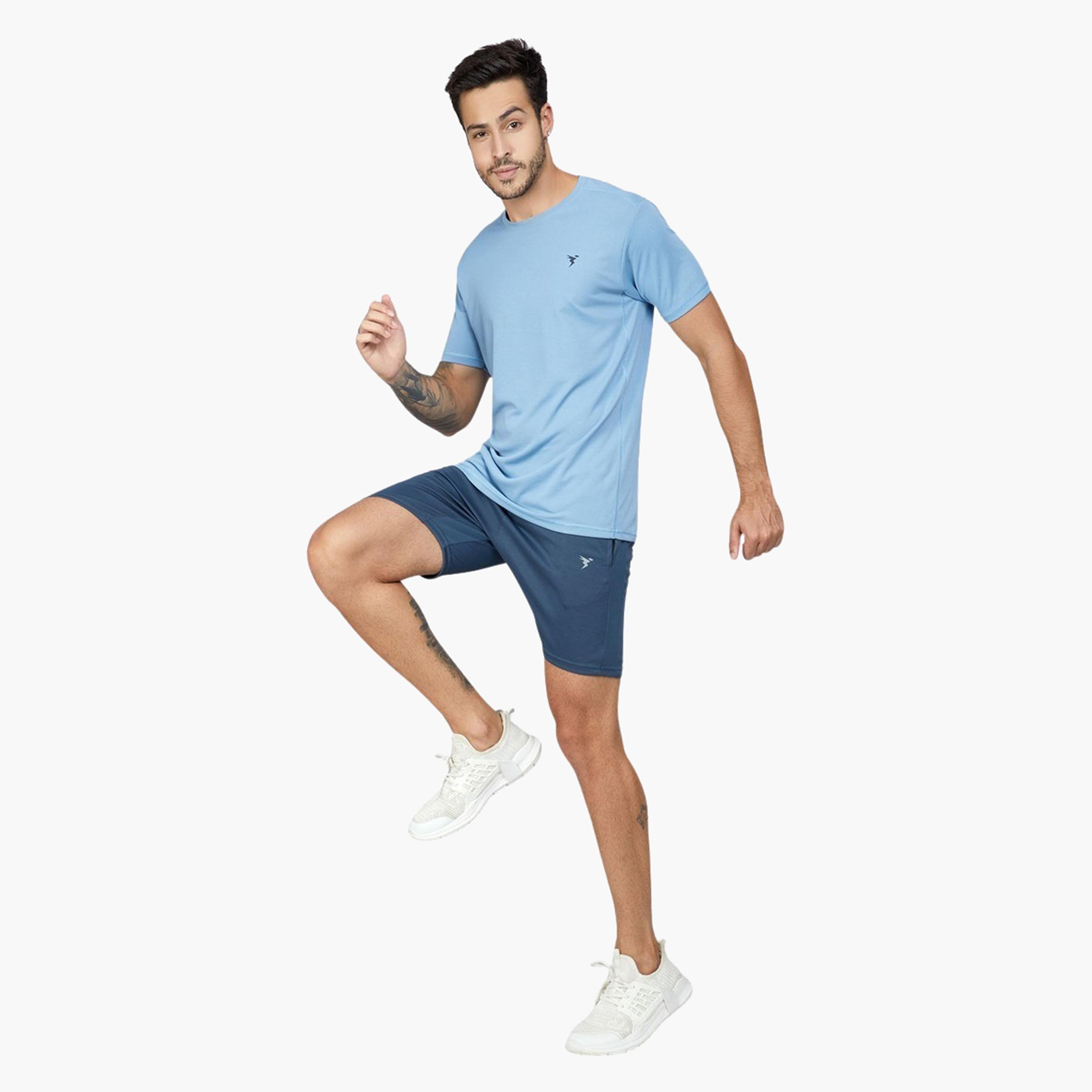 تكنوسبورت × ستايلي - شورت رجالي ضيق بقماش تكنو دراي-men-clothing-sportswearandactivewear-bottoms-shorts-image-2