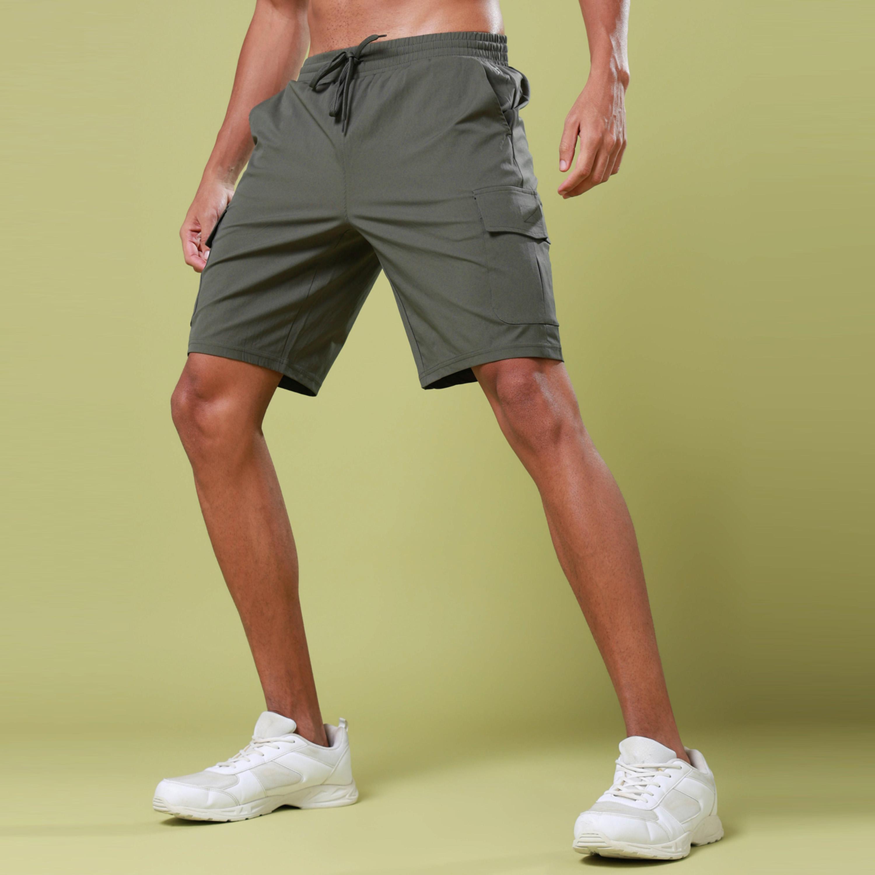 تكنو سبورت × ستايلي - شورت رياضي رجالي ضيق مع تس فليكسي-men-clothing-sportswearandactivewear-bottoms-shorts-image-6