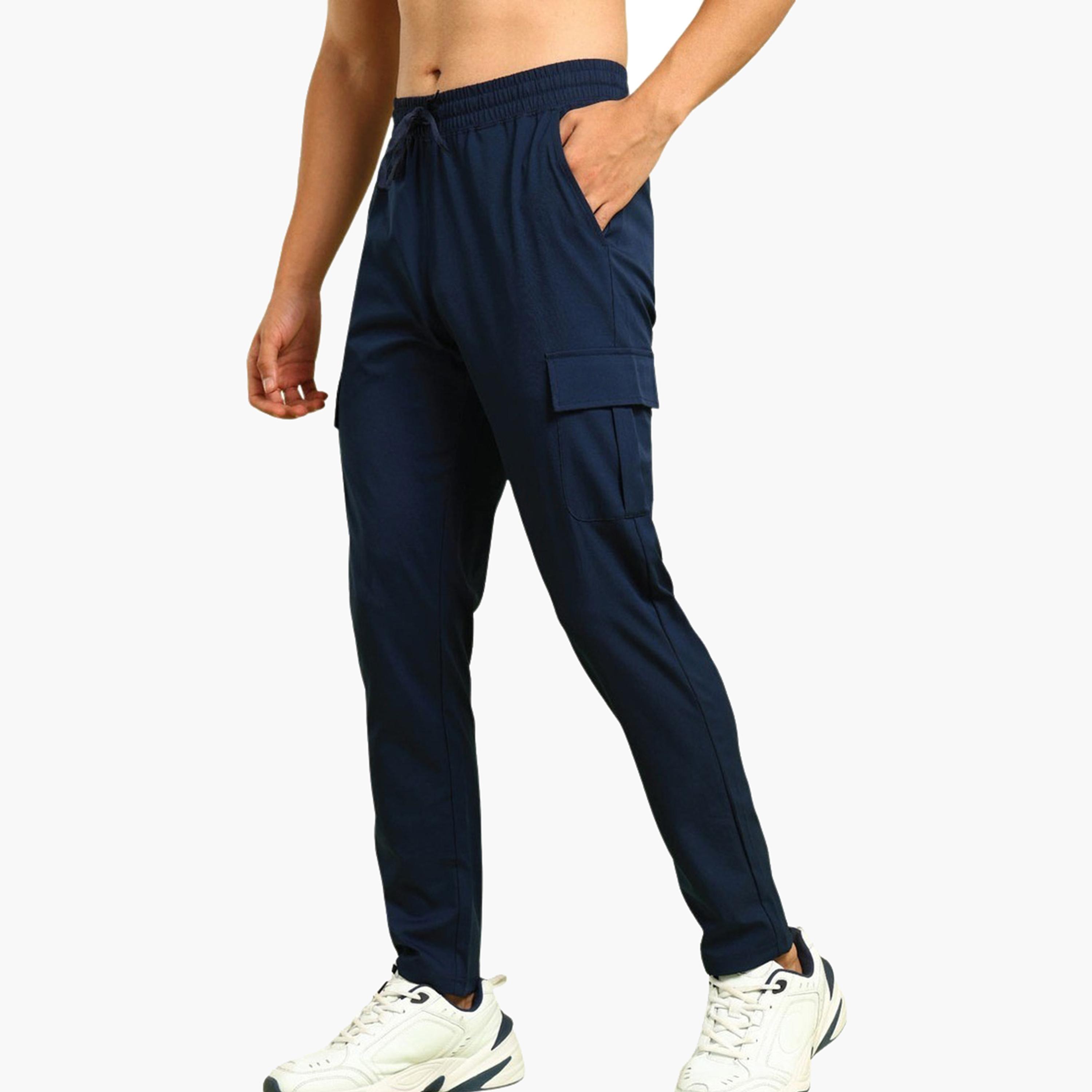 تكنوسبورت × ستايلي - بنطال كارغو رجالي بقصّة ضيقة وقماش تي اس فليكسي-men-clothing-sportswearandactivewear-bottoms-joggers-image-1
