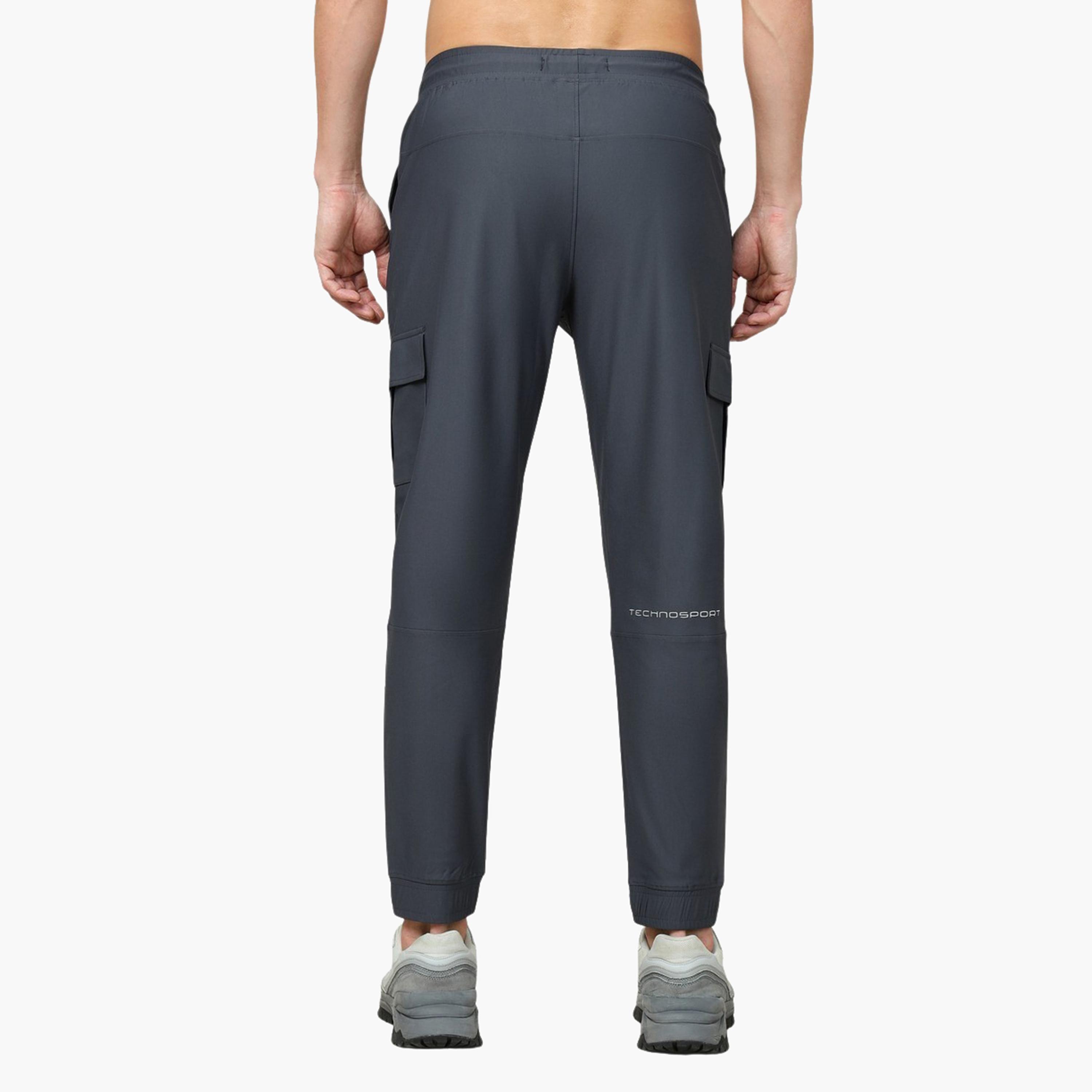 تكنوسبورت × ستايلي - بنطال كارغو رجالي بقصّة ضيقة وقماش ديوراكول بلس-men-clothing-sportswearandactivewear-bottoms-joggers-image-2