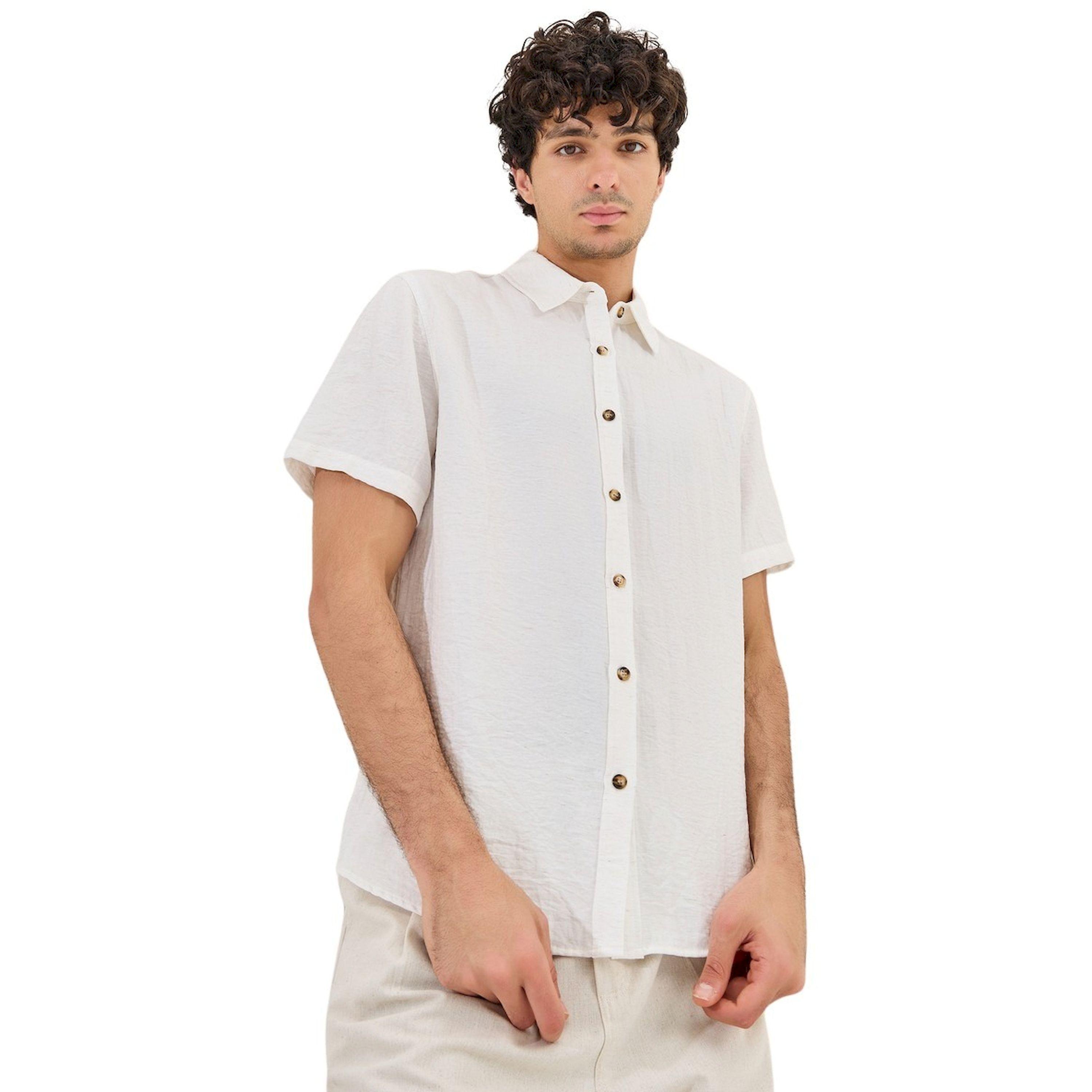 ستايلي - قميص سادة بأكمام قصيرة وقصة مريحة-men-clothing-shirts-image-1