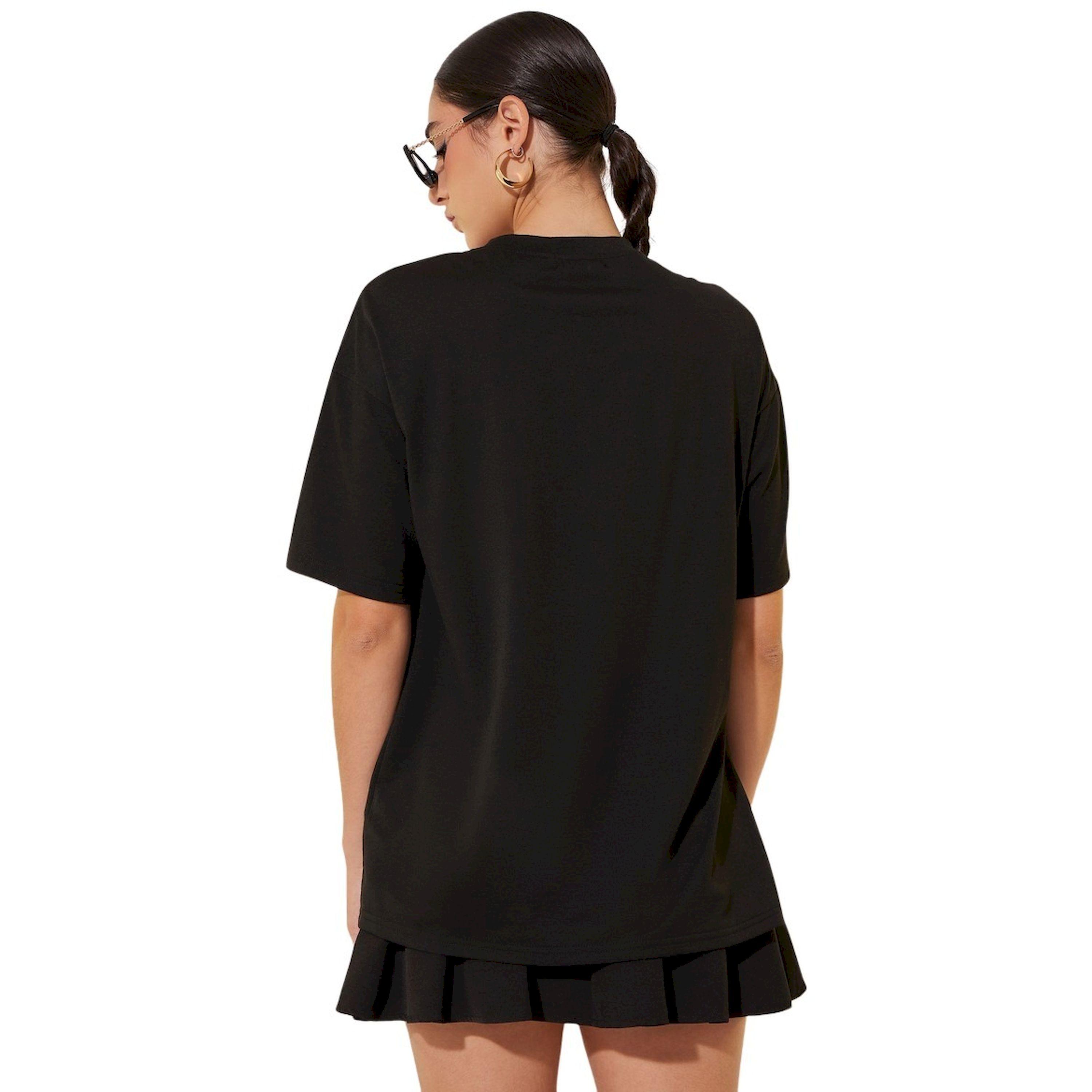 تيشيرت سادة بياقة دائرية وأكمام قصيرة-women-clothing-tshirts-image-5