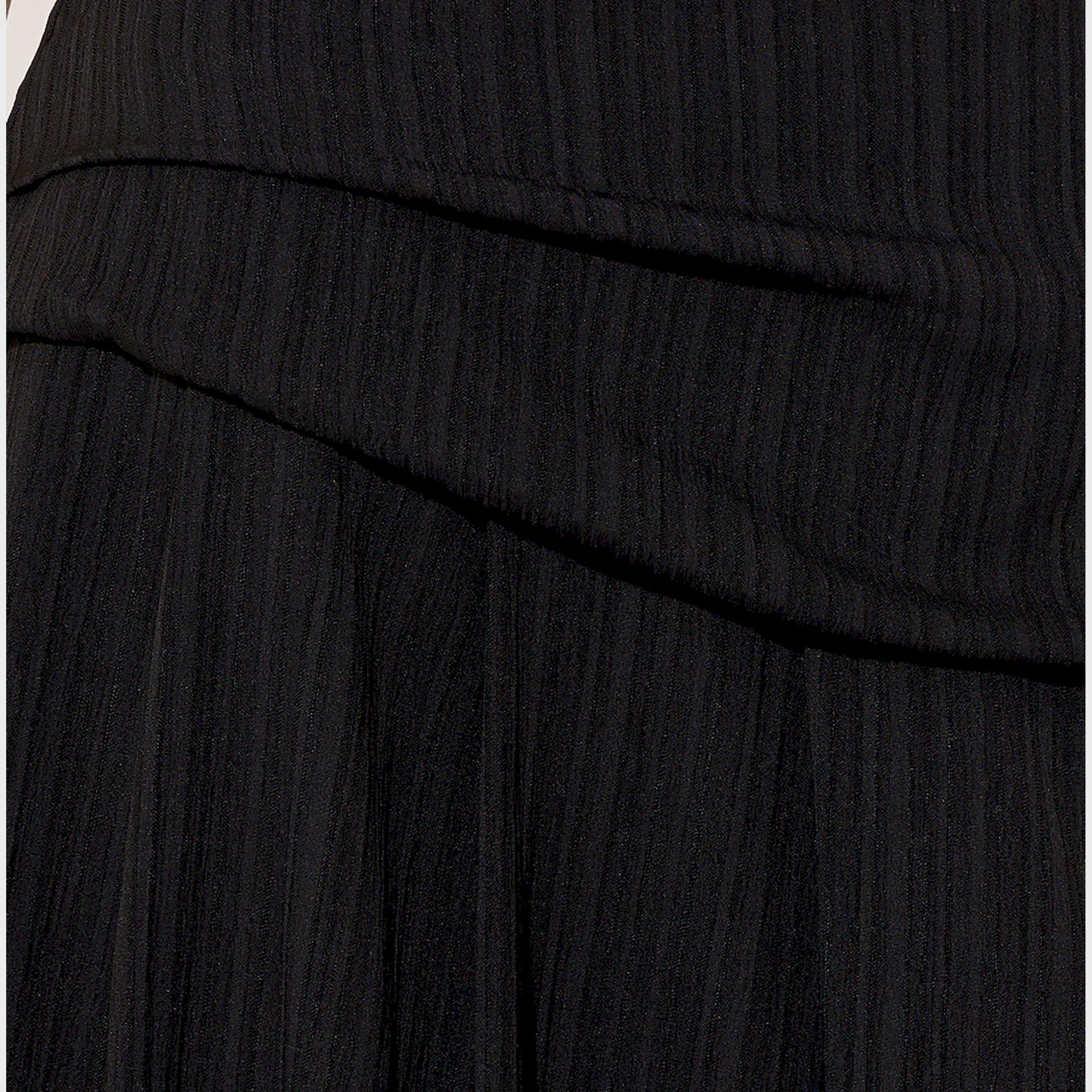 تنورة طويلة بحافة واسعة وتفاصيل بارزة الملمس-women-clothing-bottoms-skirts-image-3