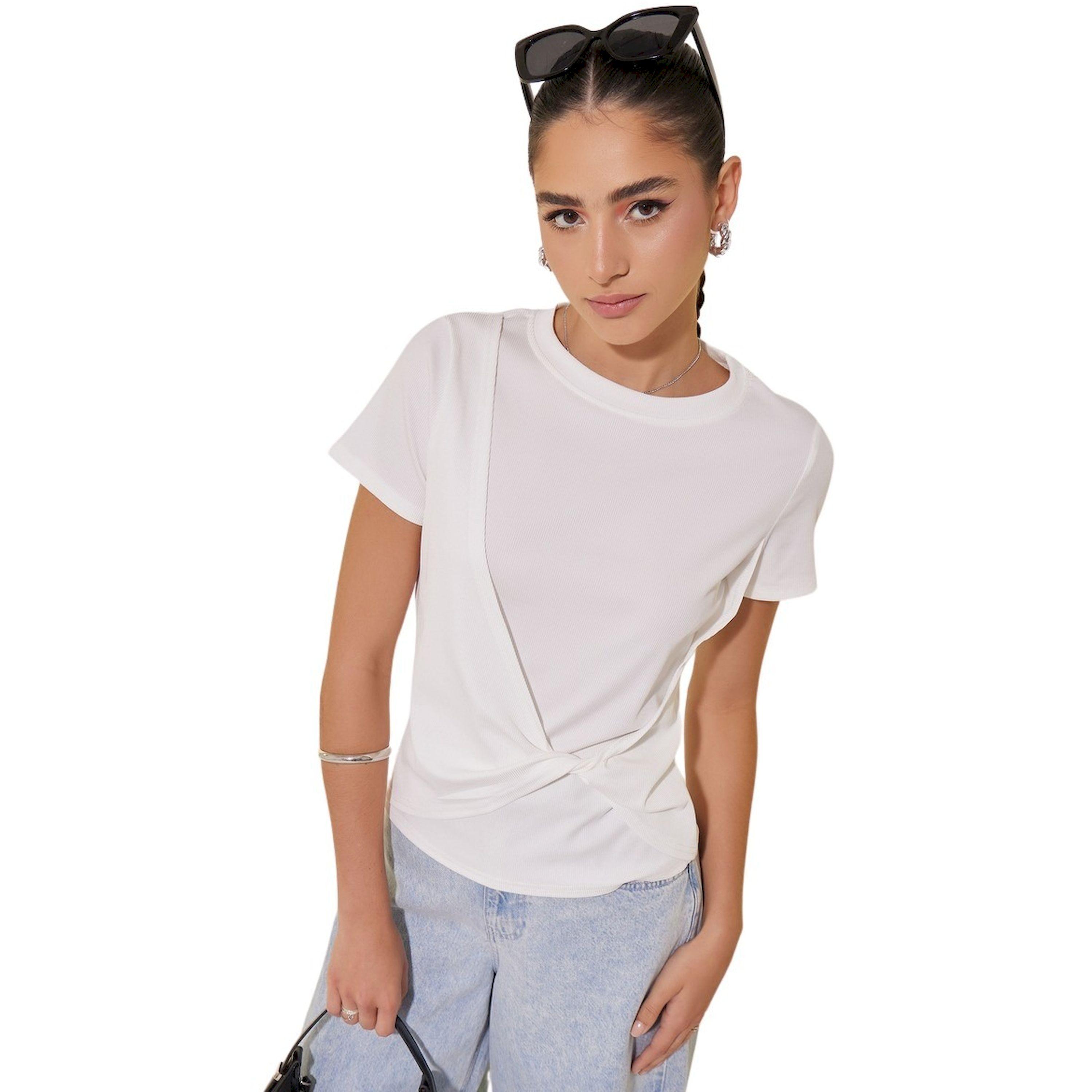 تيشيرت سادة بتفاصيل مُضلعة وياقة دائرية-women-clothing-tshirts-image-1