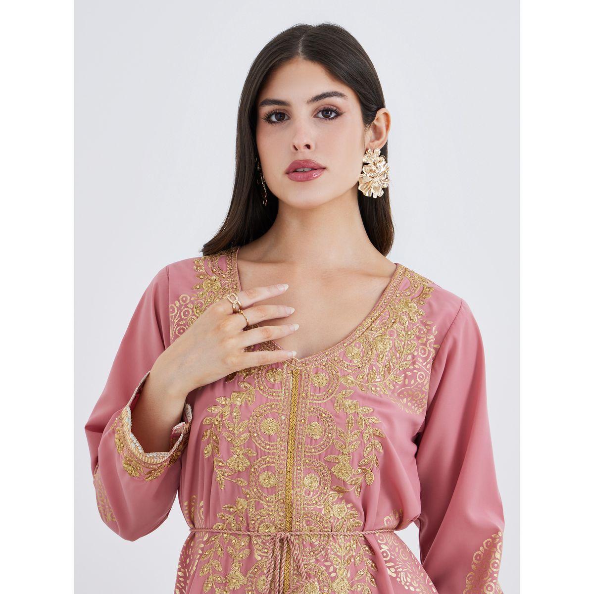 جلابية بطبعة فويل وتفاصيل مُطرّزة مع دانتيل-women-arabicclothing-jalabiyas-image-4