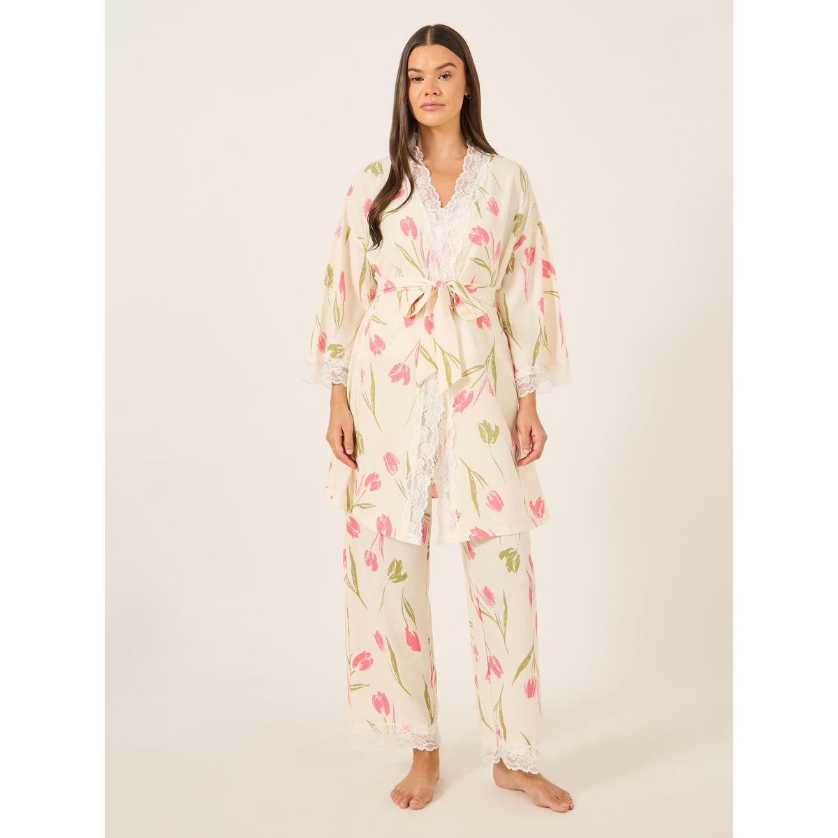 Styli Lace Trim Floral Print Cami and Pyjama with Robe Set-women-clothing-nightwear-pyjamas-longsets-image-2