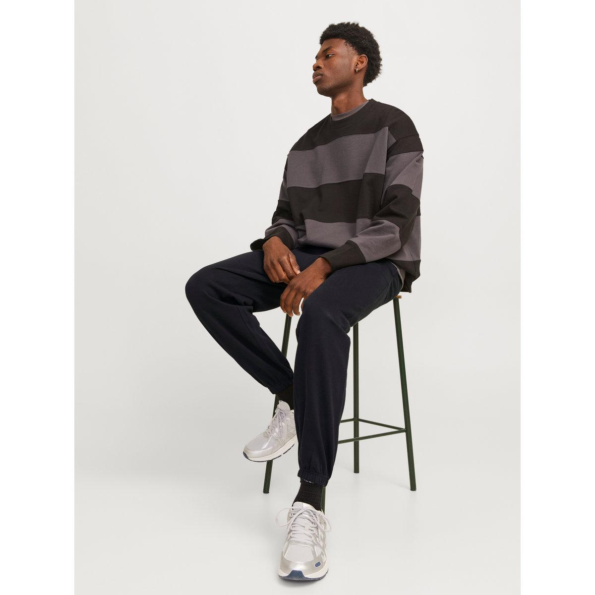 جوغر سادة بقصة مريحة وخصر متوسط-men-clothing-bottoms-joggers-image-5