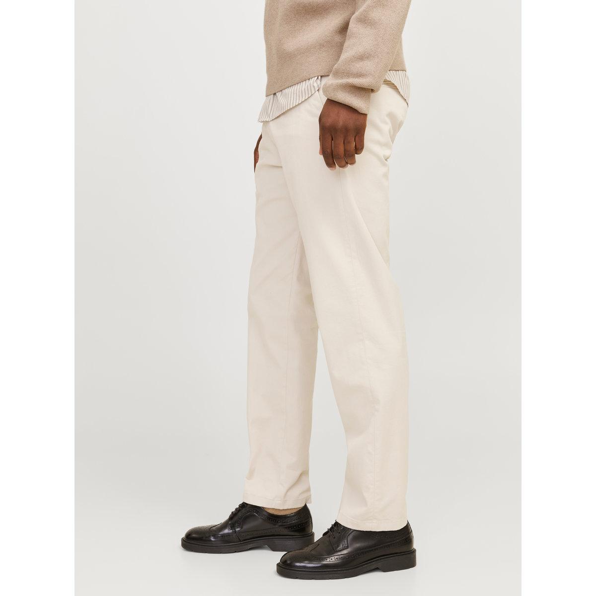 بنطال تشينو بقصة عادية وخصر متوسط-men-clothing-bottoms-jeans-image-2
