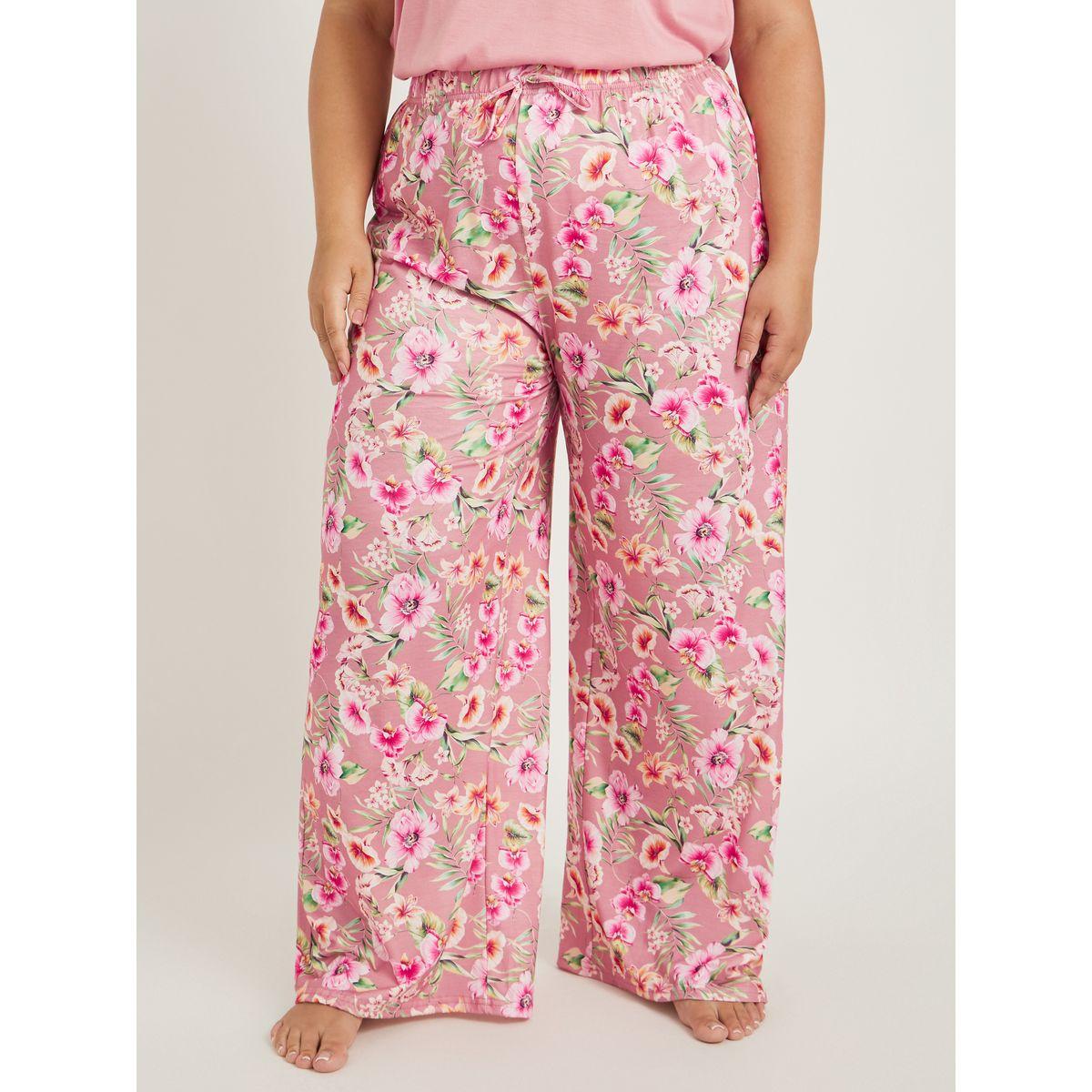 Styli Plus Size Gathered Shoulder Notch Neck Top and Floral Pyjama Set-women-clothing-nightwear-pyjamas-longsets-image-6