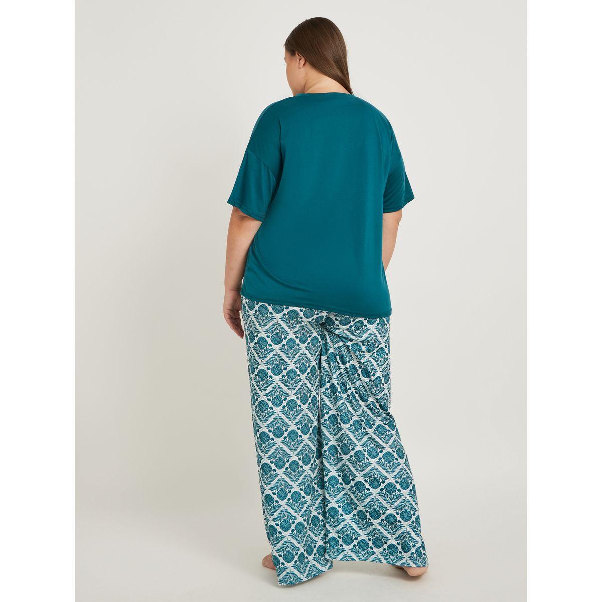 Styli Plus Size Round Neck T-Shirt and Pyjama Set-women-clothing-nightwear-pyjamas-longsets-image-5
