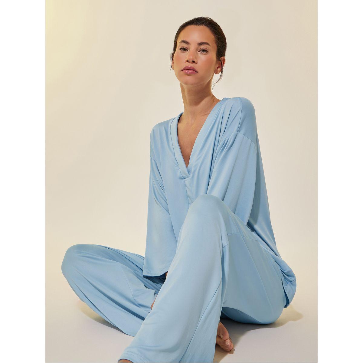 طقم بيجاما من بنطال وبلوزة سادة بأكتاف منخفضة-women-clothing-nightwear-pyjamas-longsets-image-1