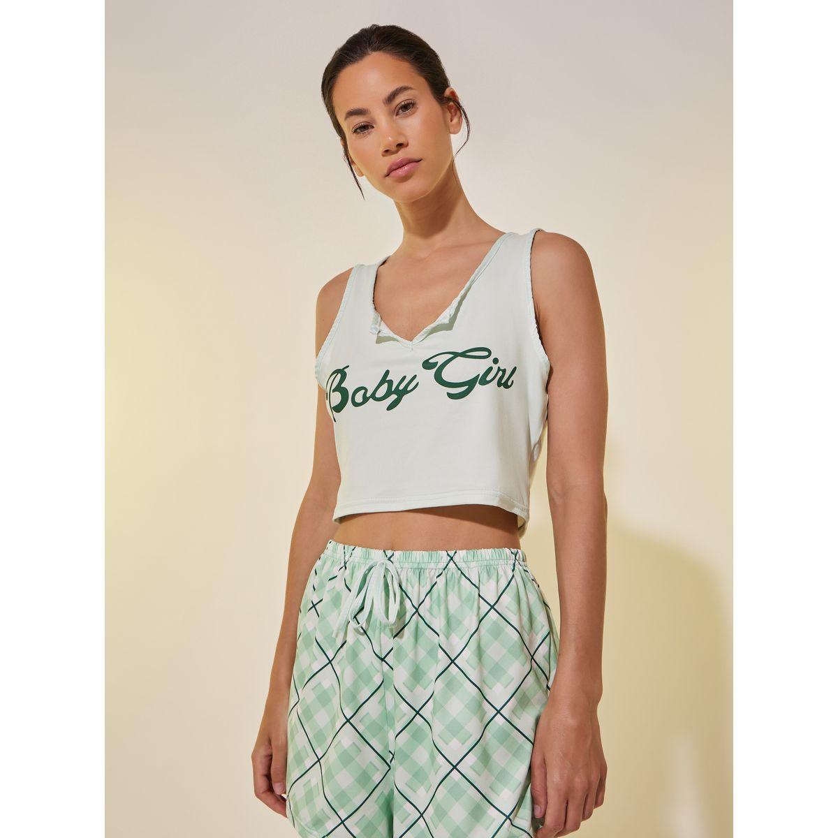 طقم بيجاما من شورت وبلوزة كامي قصيرة بطبعة كتابة-women-clothing-nightwear-pyjamas-shortsets-image-2