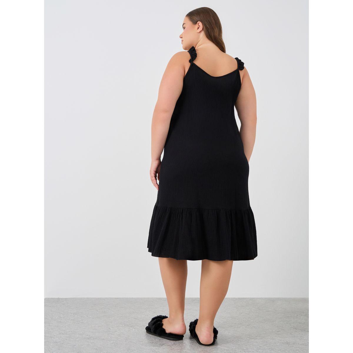 قميص نوم بمقاس كبير وتفاصيل كشكش-women-clothing-nightwear-nighties-image-4