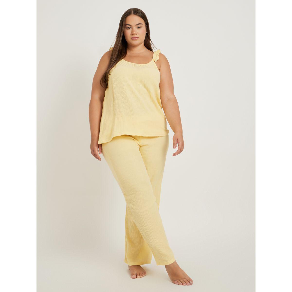 طقم بيجاما من بنطال وبلوزة كامي بمقاس كبير مع كشكش-women-clothing-nightwear-pyjamas-longsets-image-1