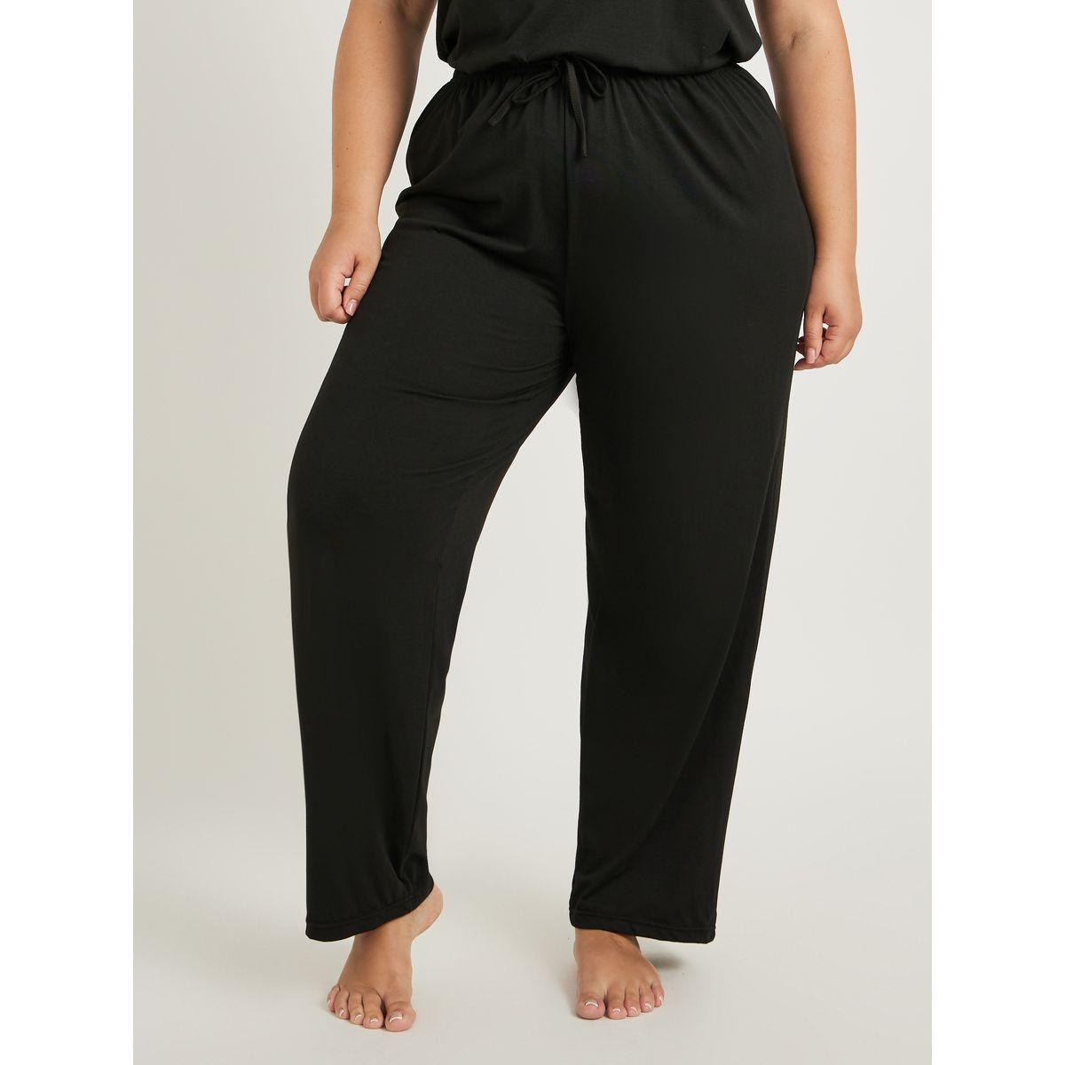 طقم بيجاما بمقاس كبير من بنطال وبلوزة مزينة بكرات بوم بوم-women-clothing-nightwear-pyjamas-longsets-image-6